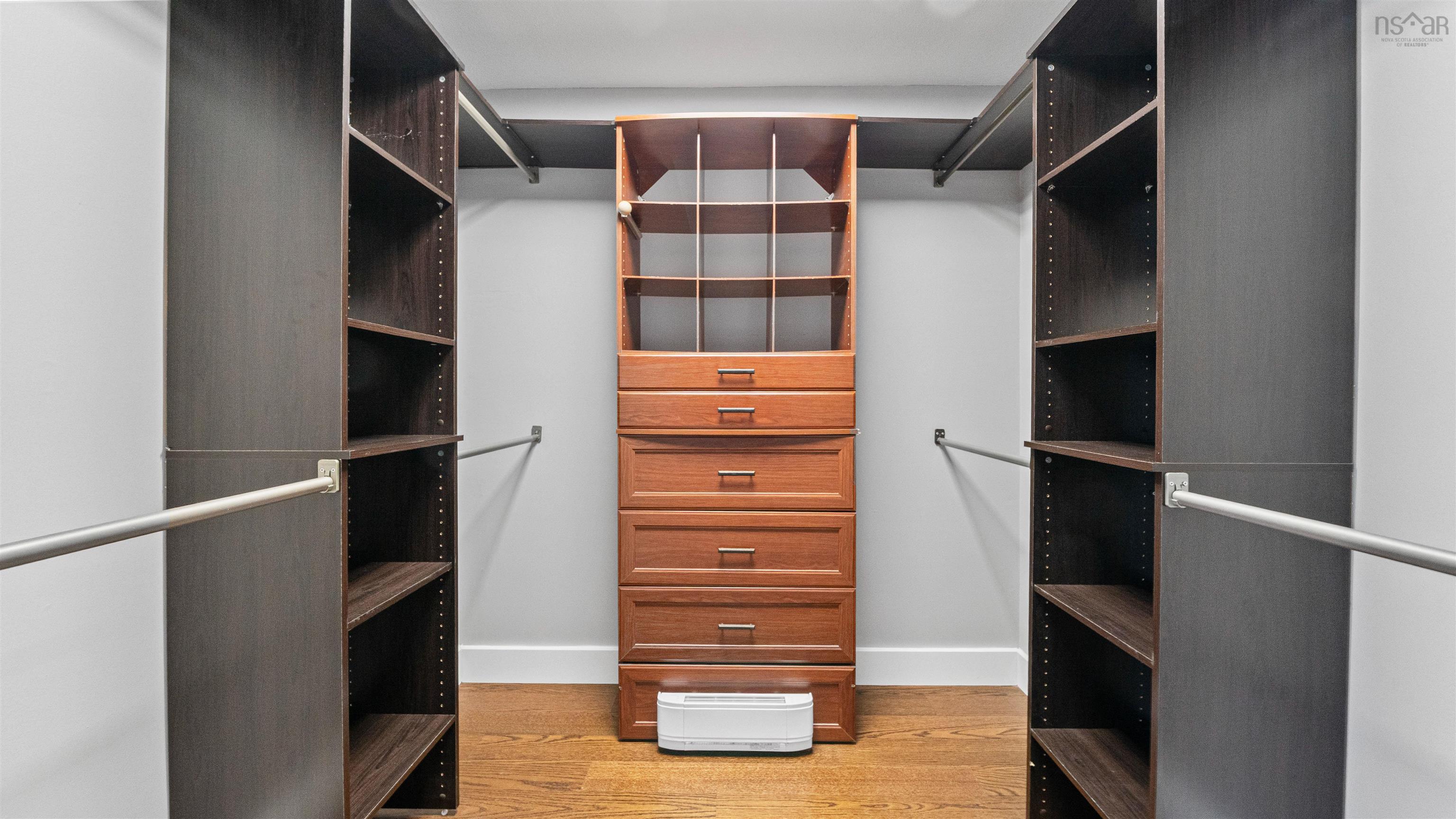 $525,000.00: 5540 Stoneham, Halifax