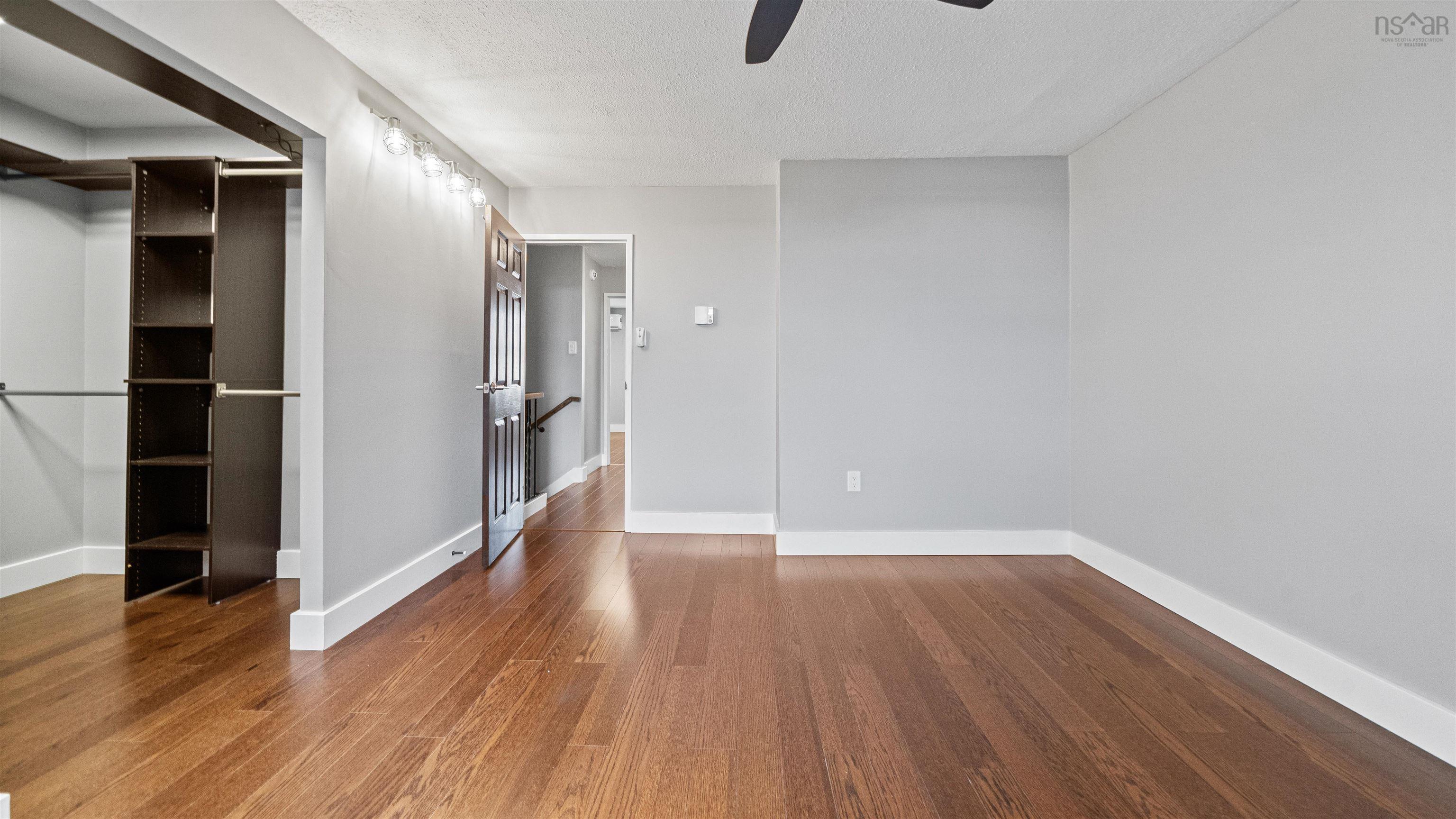 $525,000.00: 5540 Stoneham, Halifax