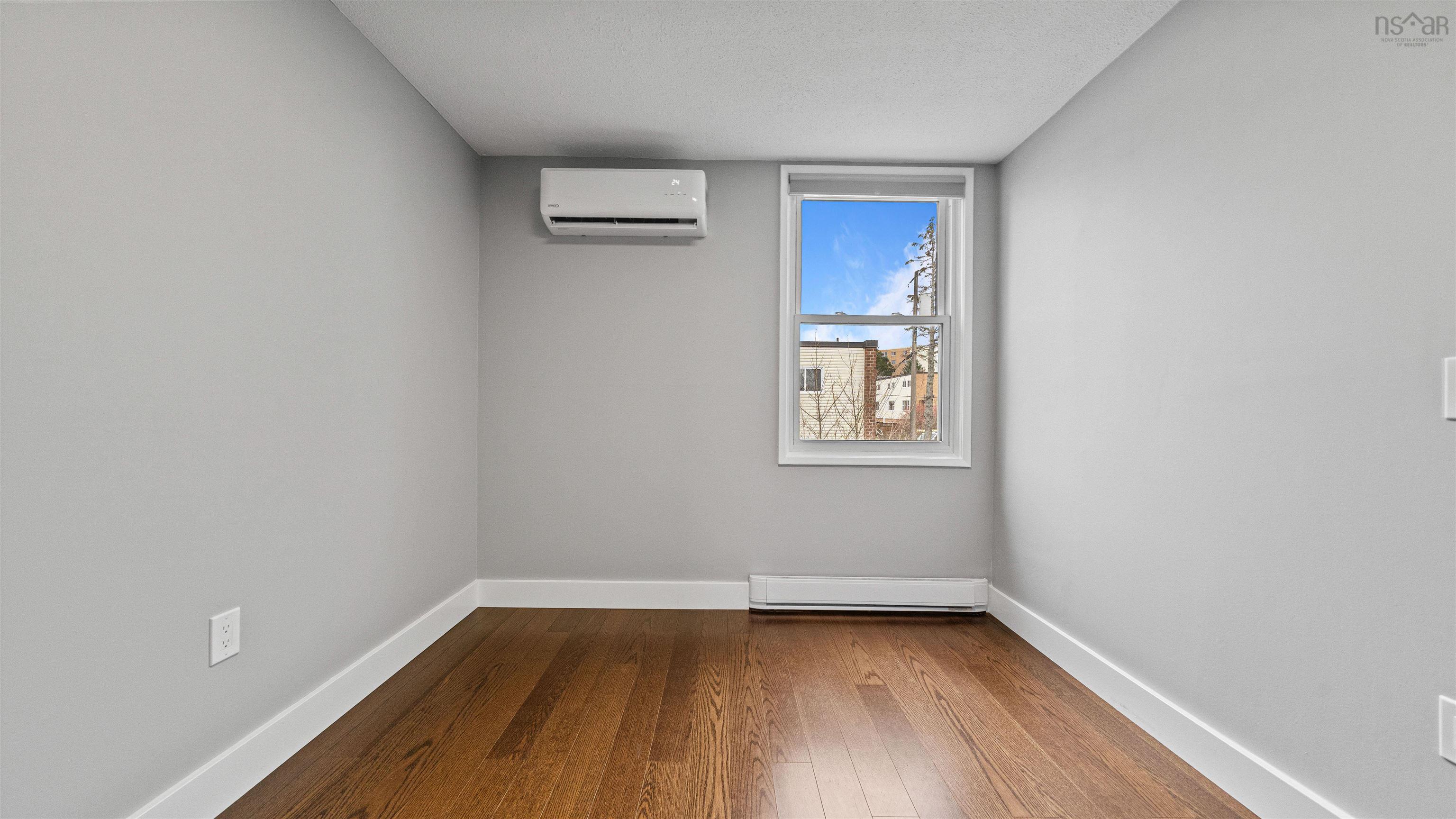 $525,000.00: 5540 Stoneham, Halifax