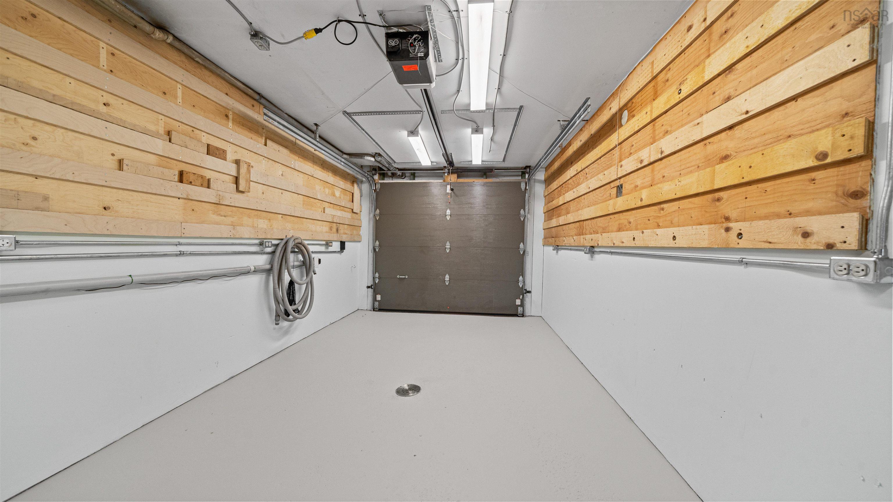 $525,000.00: 5540 Stoneham, Halifax