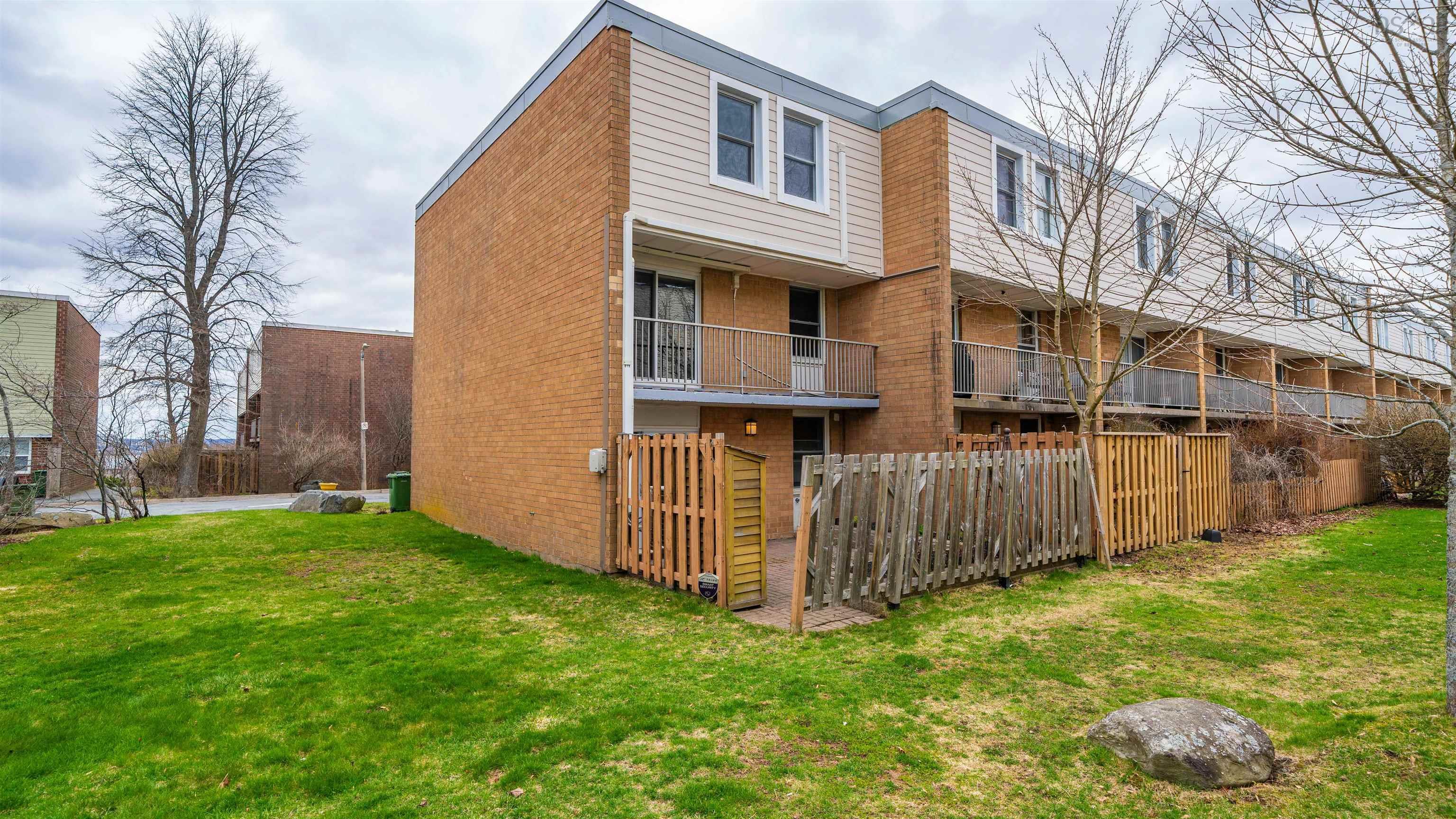 $525,000.00: 5540 Stoneham, Halifax