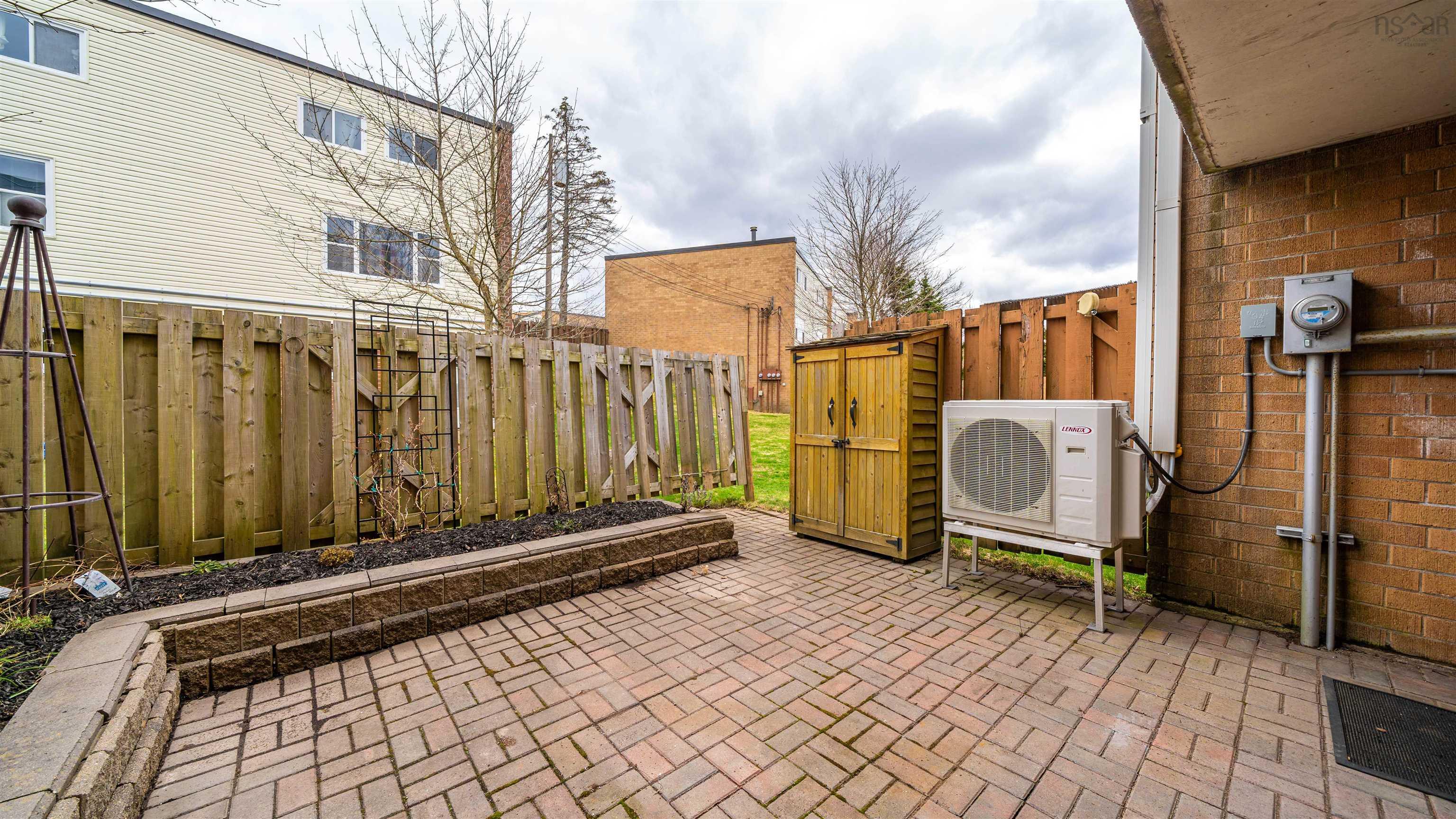 $525,000.00: 5540 Stoneham, Halifax