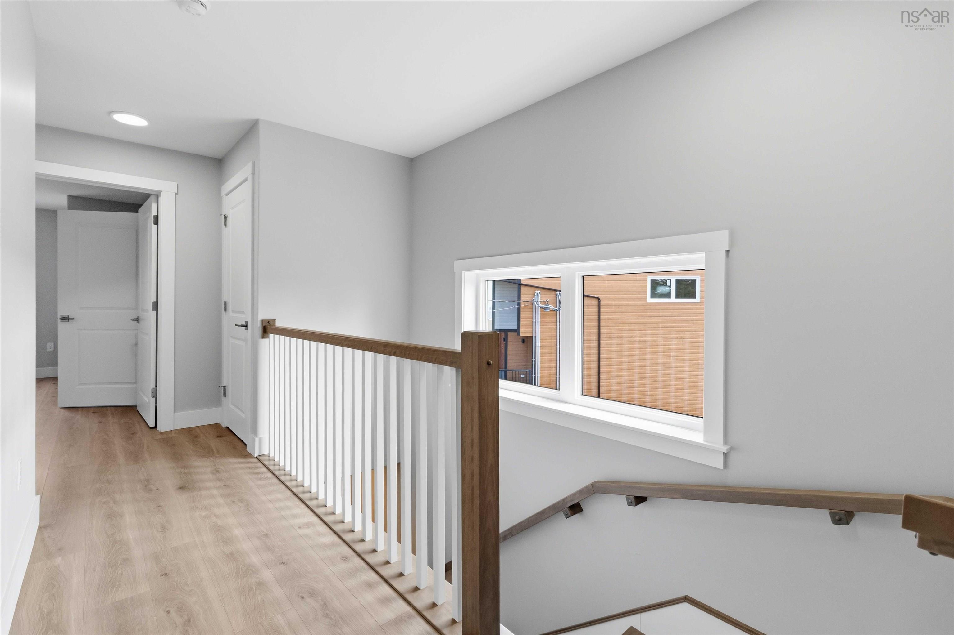 $719,900.00: 9 Viewcrest Drive, Clayton Park