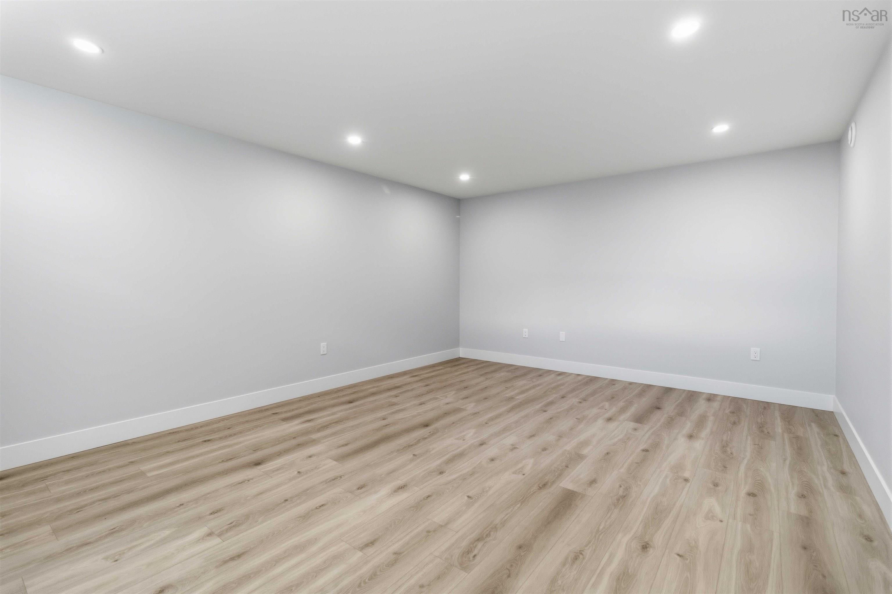 $719,900.00: 9 Viewcrest Drive, Clayton Park