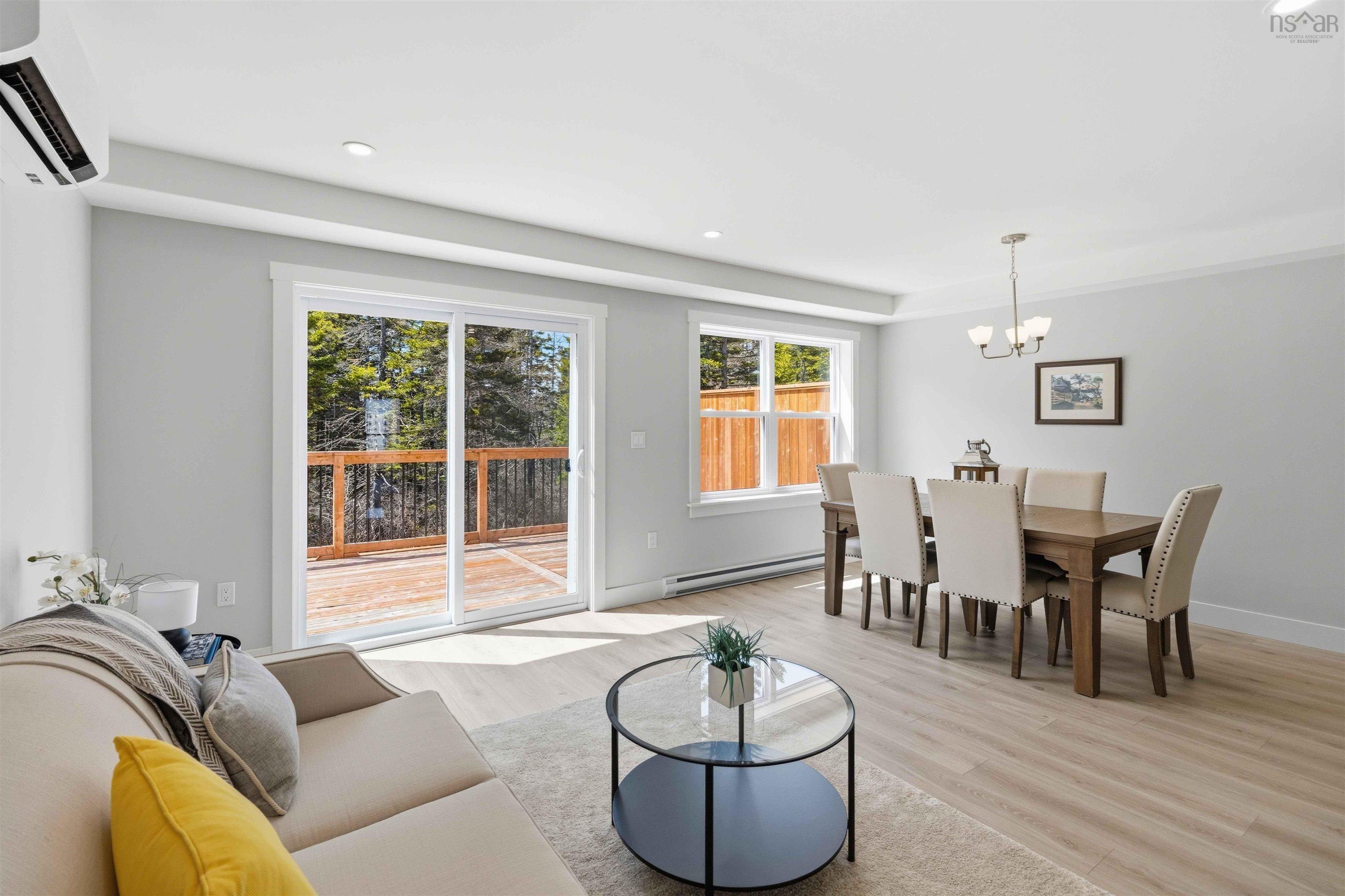 $724,900.00: 7 Viewcrest Drive, Clayton Park