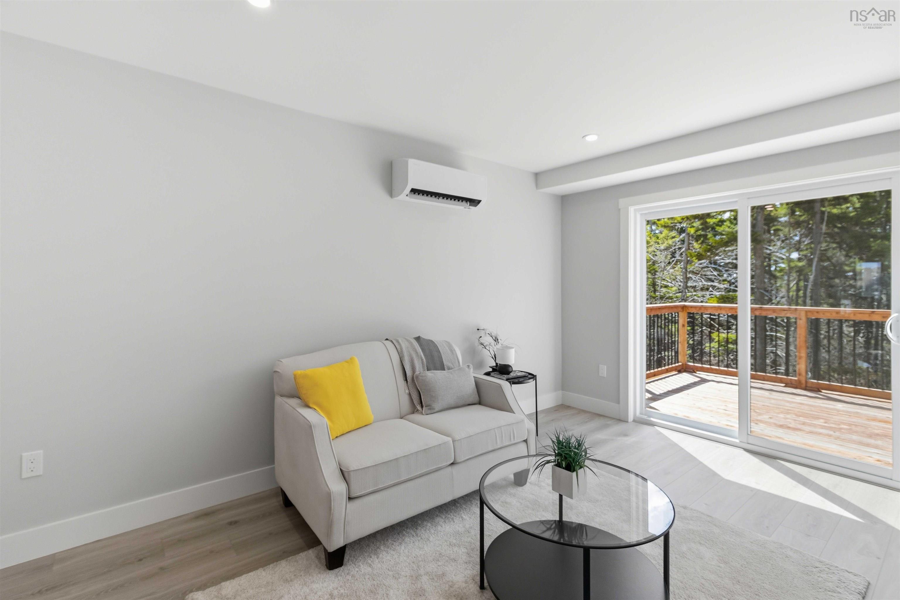 $724,900.00: 7 Viewcrest Drive, Clayton Park