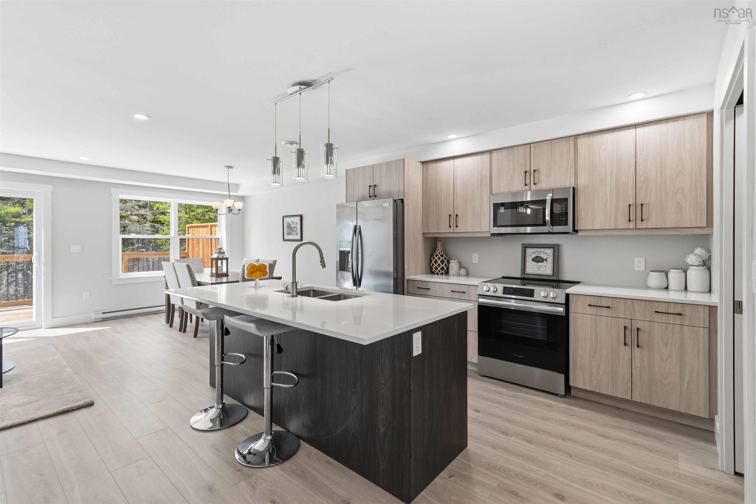 $724,900.00: 7 Viewcrest Drive, Clayton Park