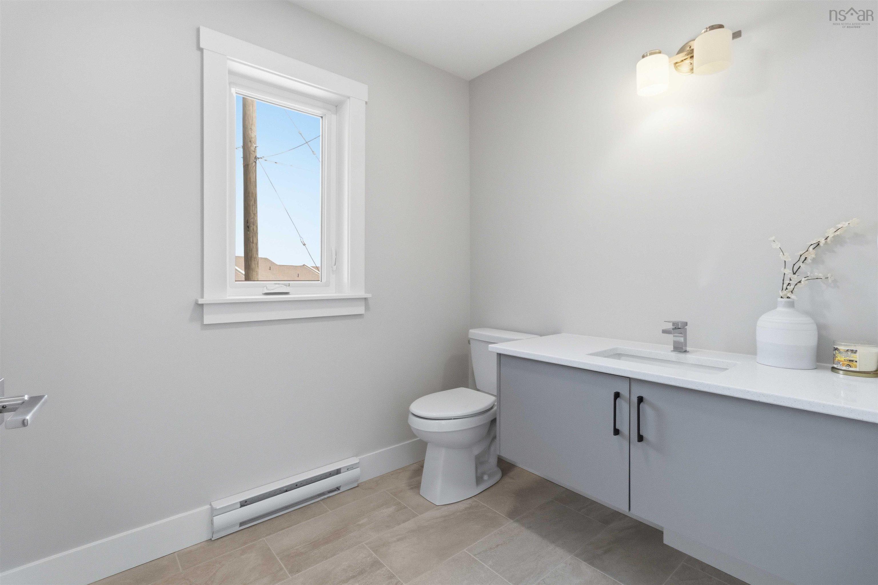 $724,900.00: 7 Viewcrest Drive, Clayton Park