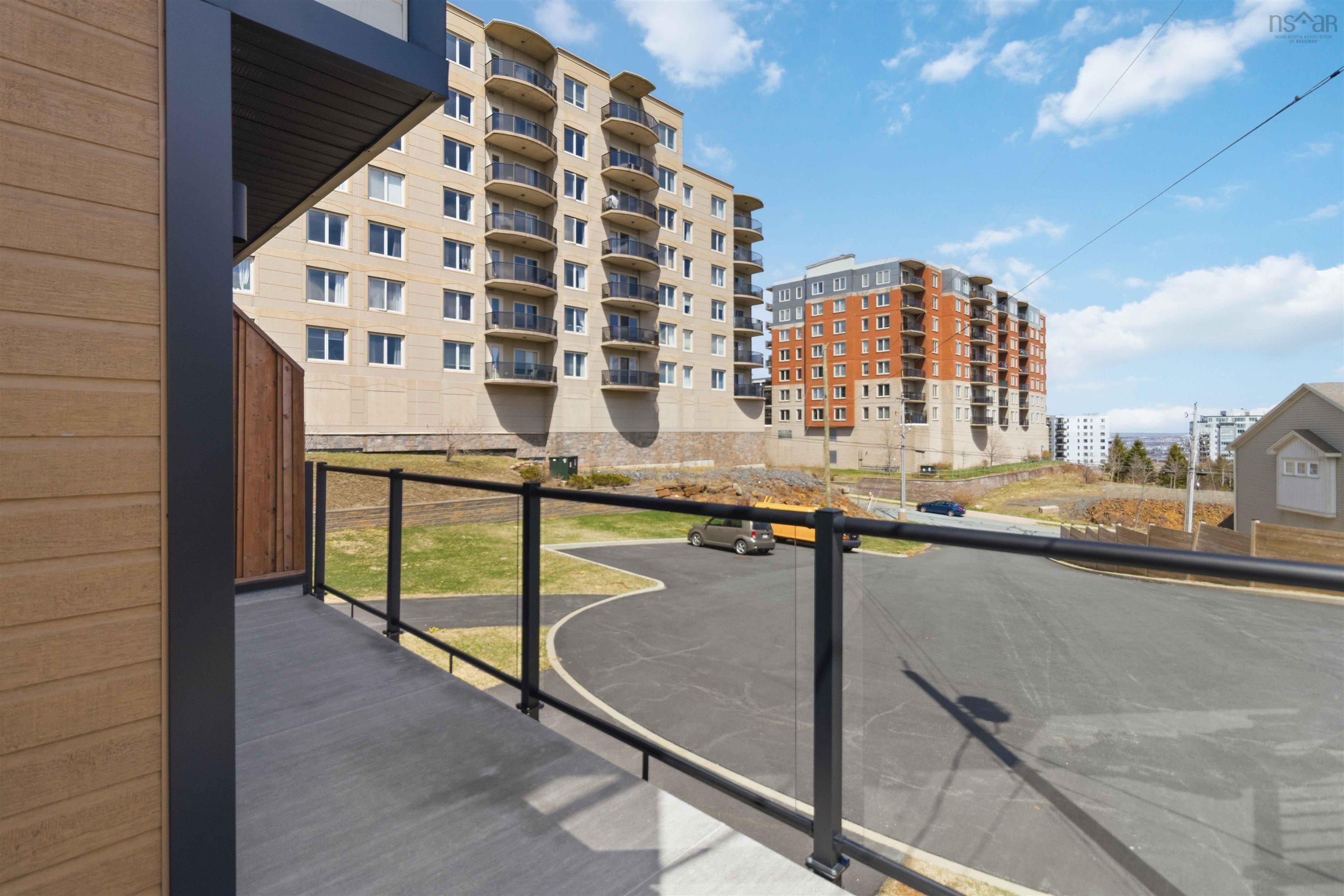 $724,900.00: 7 Viewcrest Drive, Clayton Park