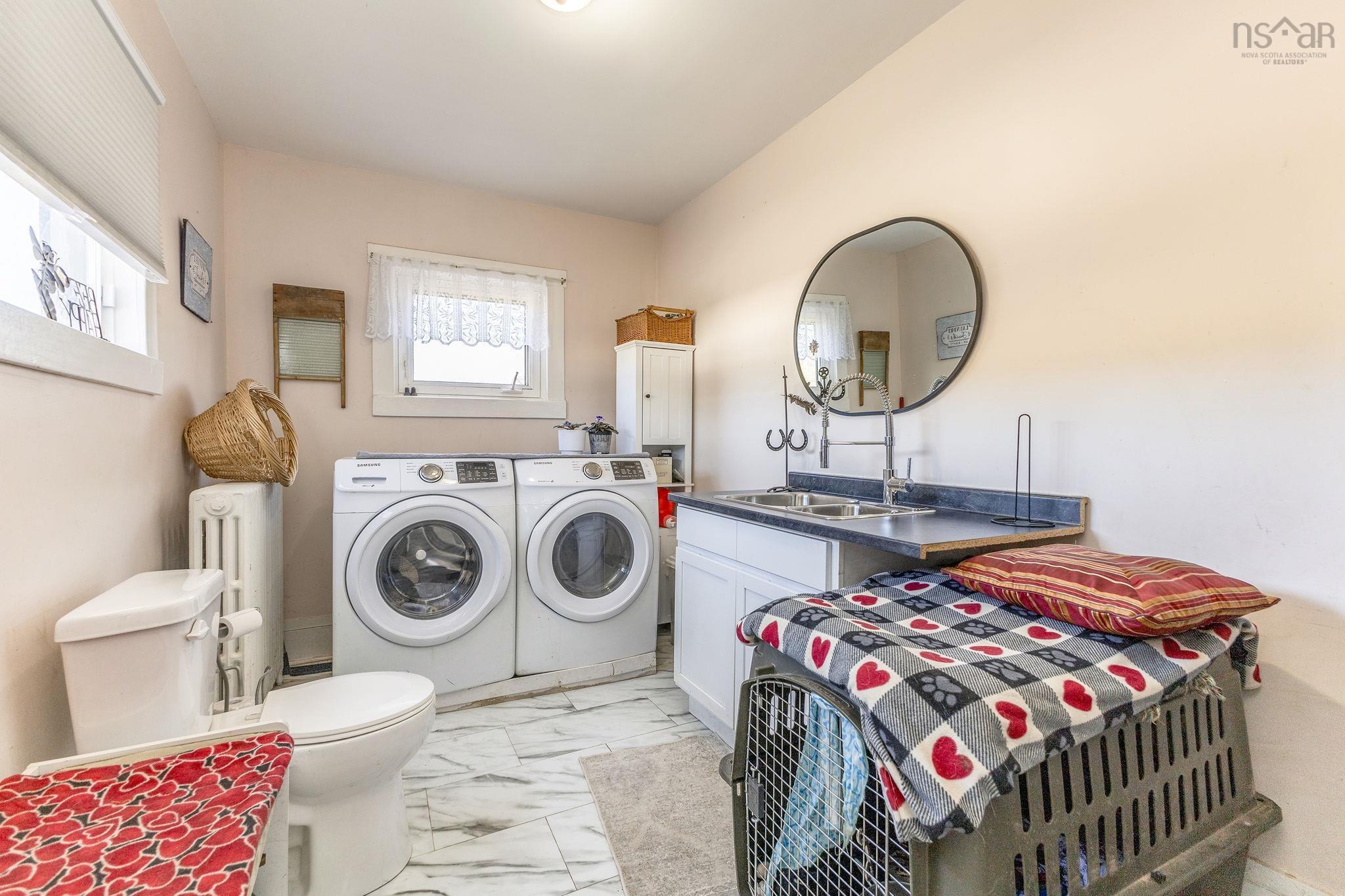 $489,900.00: 5989 Stellarton Trafalgar Road, Riverton