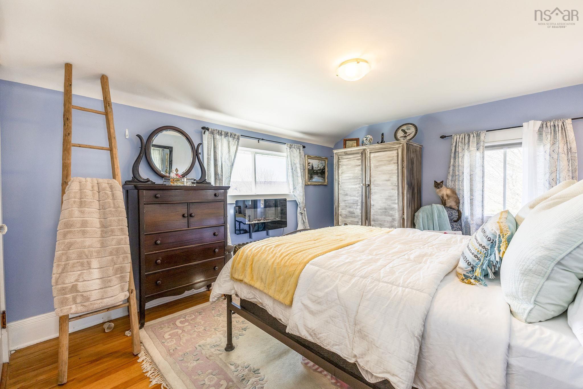 $489,900.00: 5989 Stellarton Trafalgar Road, Riverton