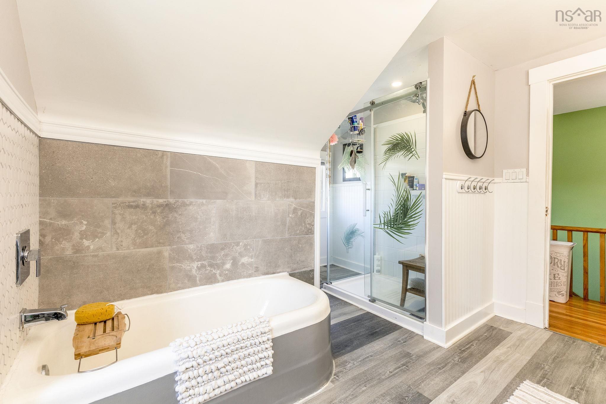 $489,900.00: 5989 Stellarton Trafalgar Road, Riverton