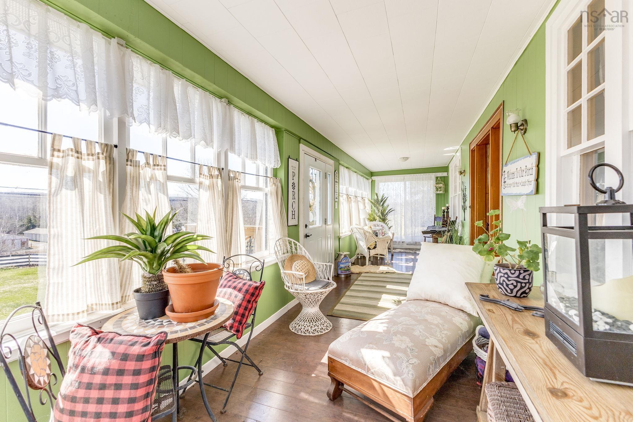 $489,900.00: 5989 Stellarton Trafalgar Road, Riverton