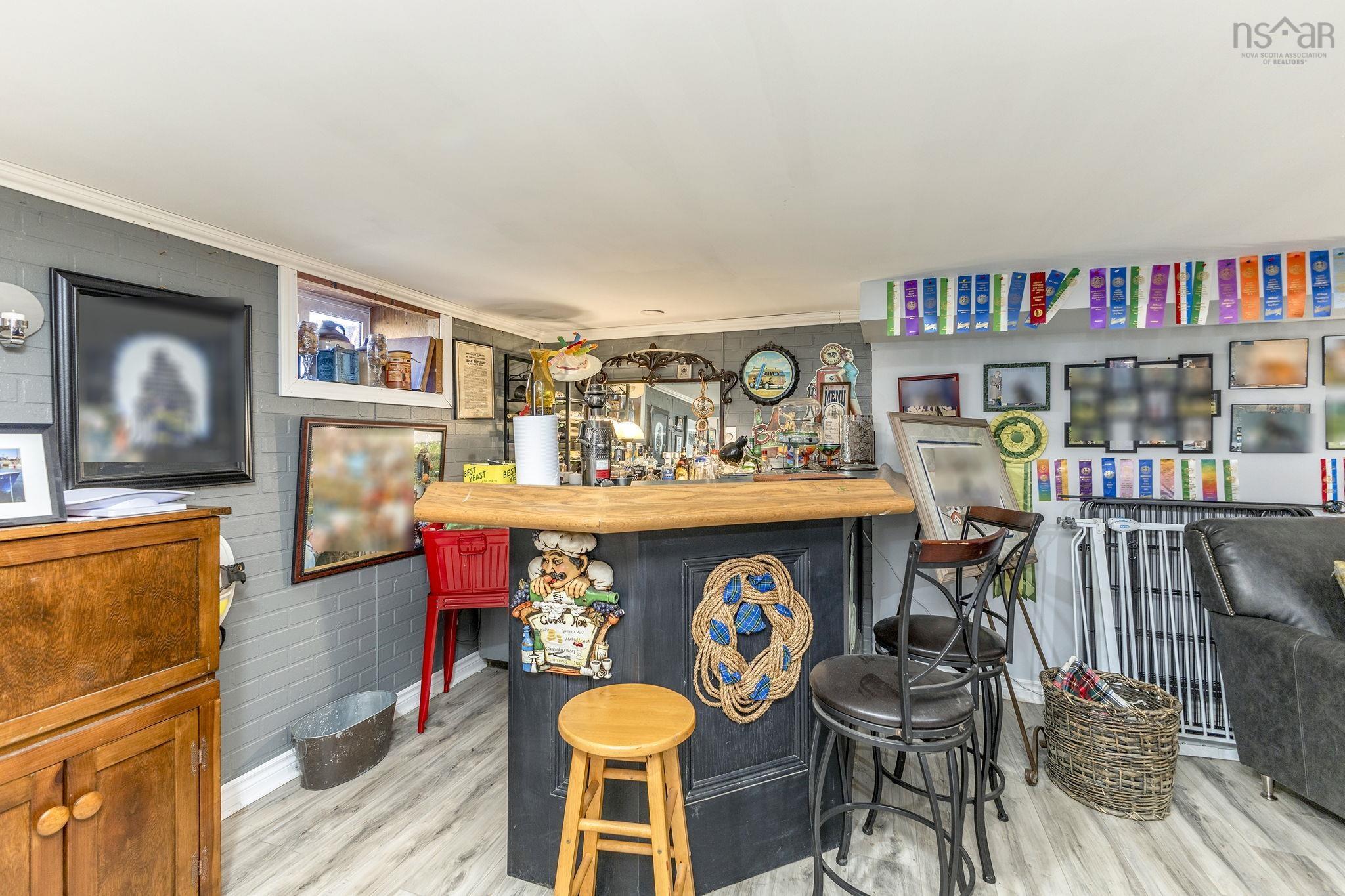 $489,900.00: 5989 Stellarton Trafalgar Road, Riverton