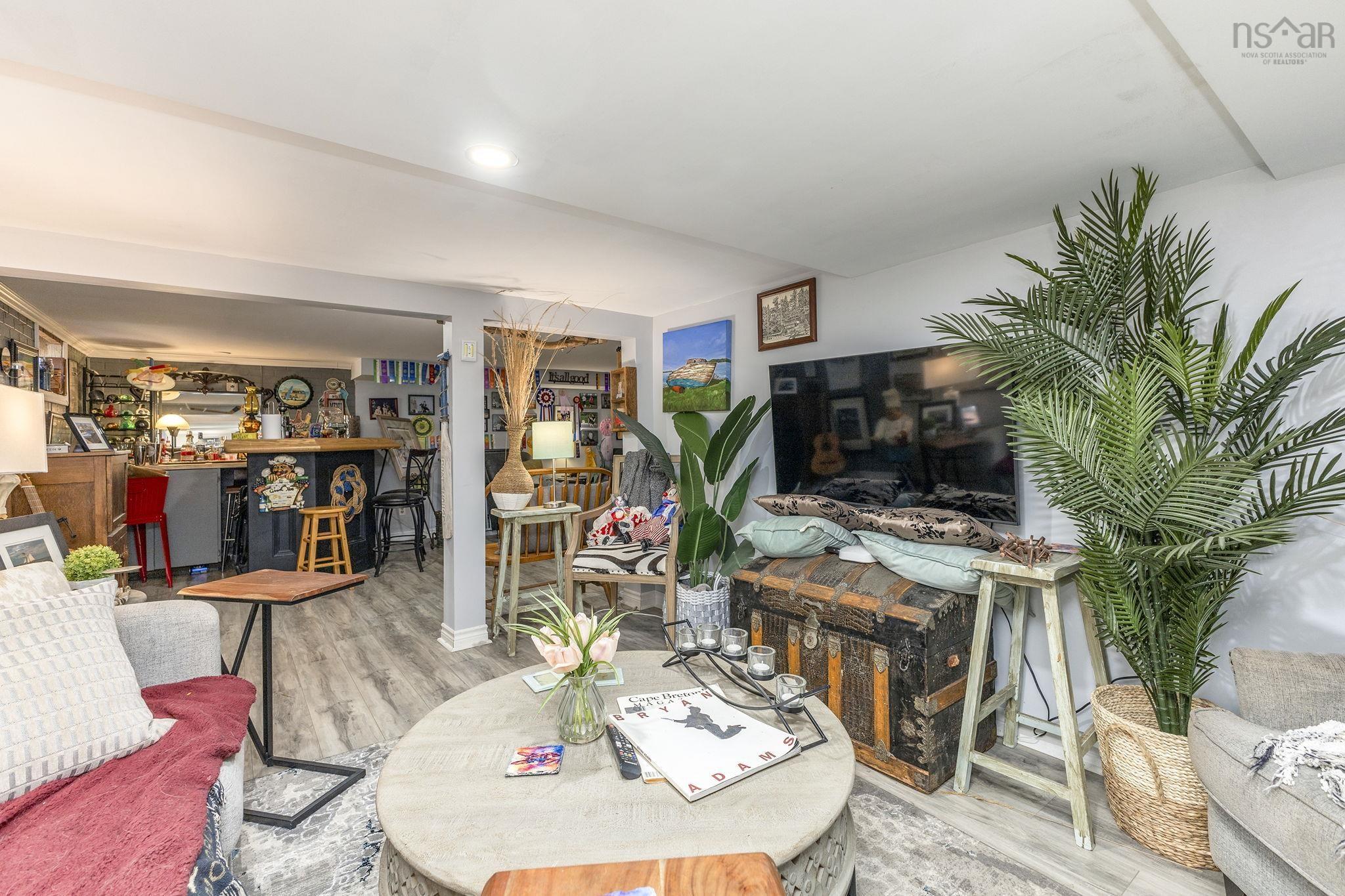 $489,900.00: 5989 Stellarton Trafalgar Road, Riverton