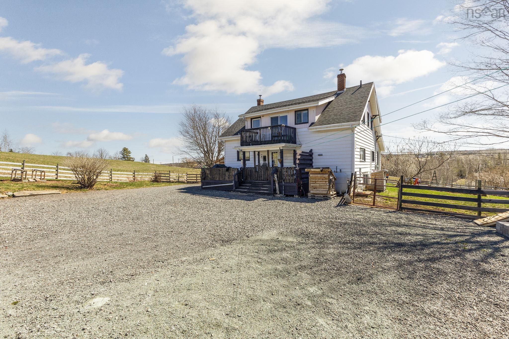 $489,900.00: 5989 Stellarton Trafalgar Road, Riverton