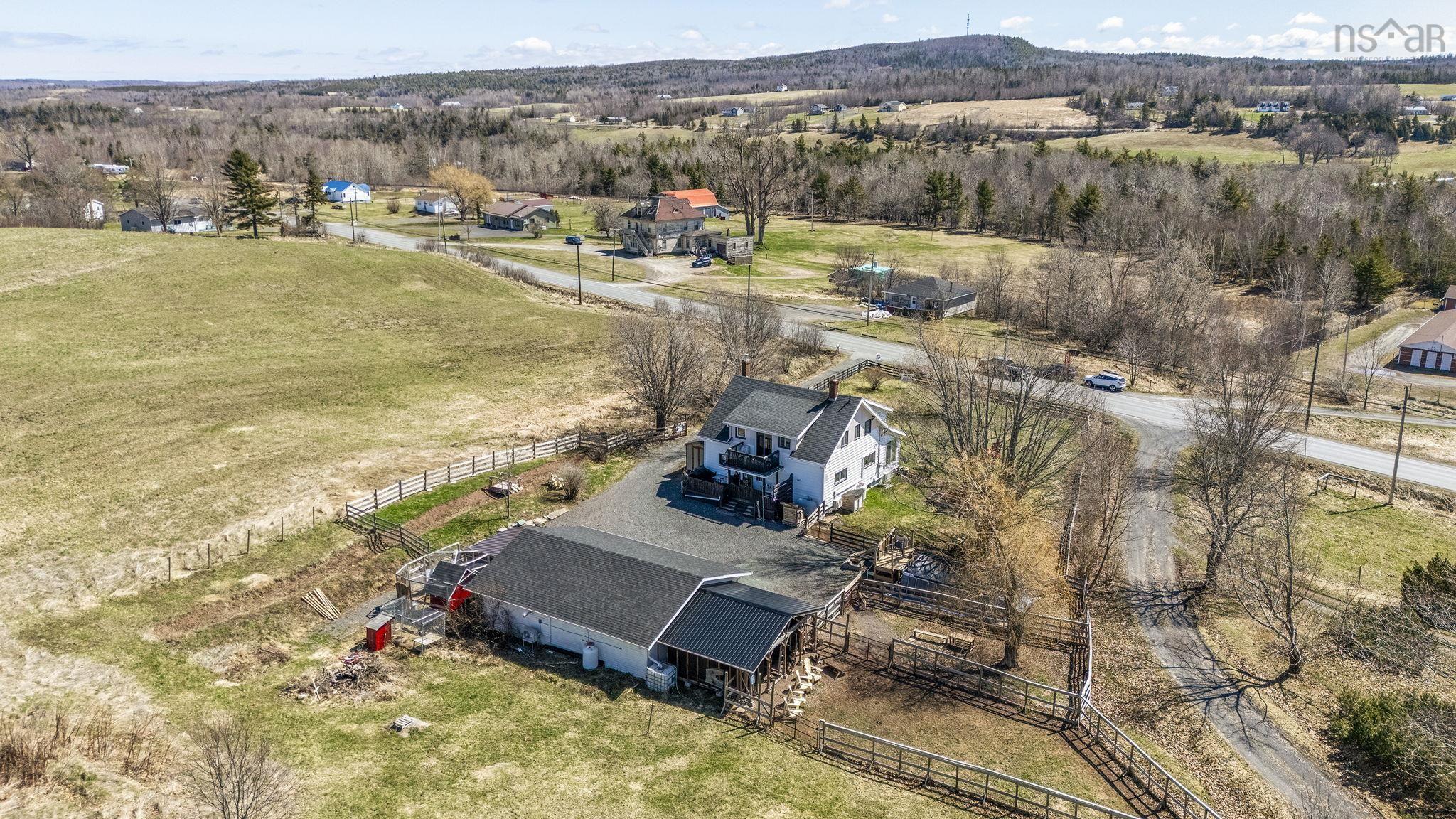 $489,900.00: 5989 Stellarton Trafalgar Road, Riverton
