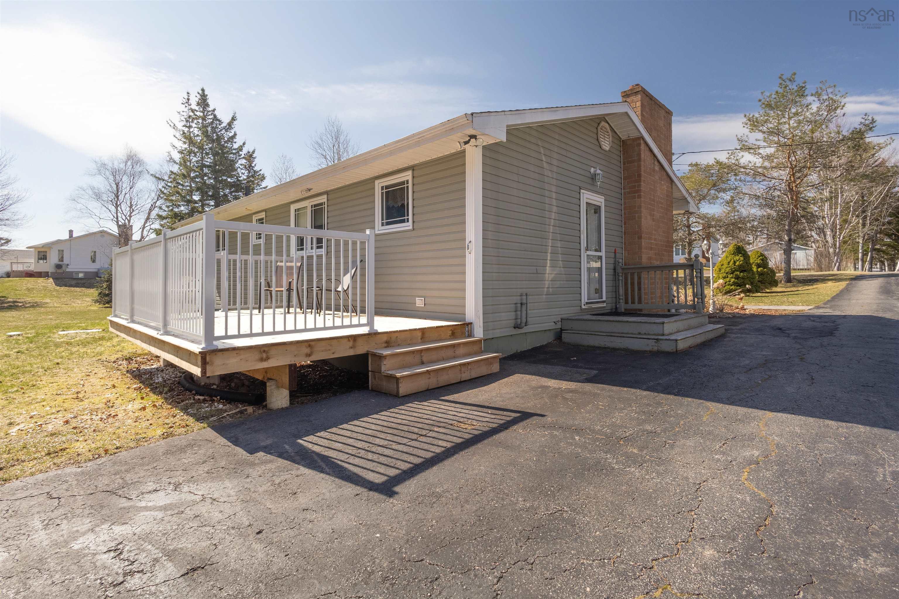 $325,000.00: 79 Floral Heights, Sydney