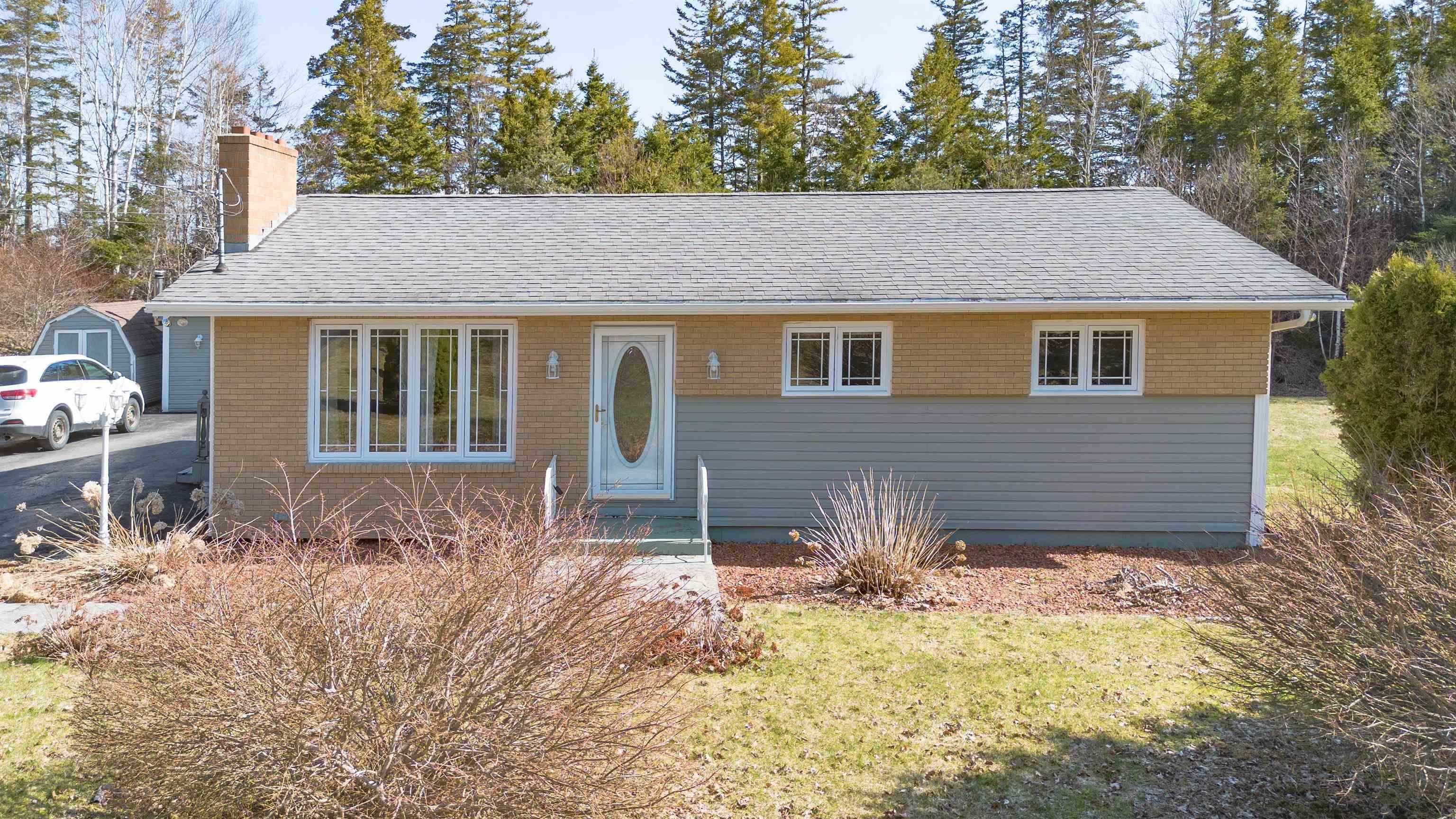 $325,000.00: 79 Floral Heights, Sydney