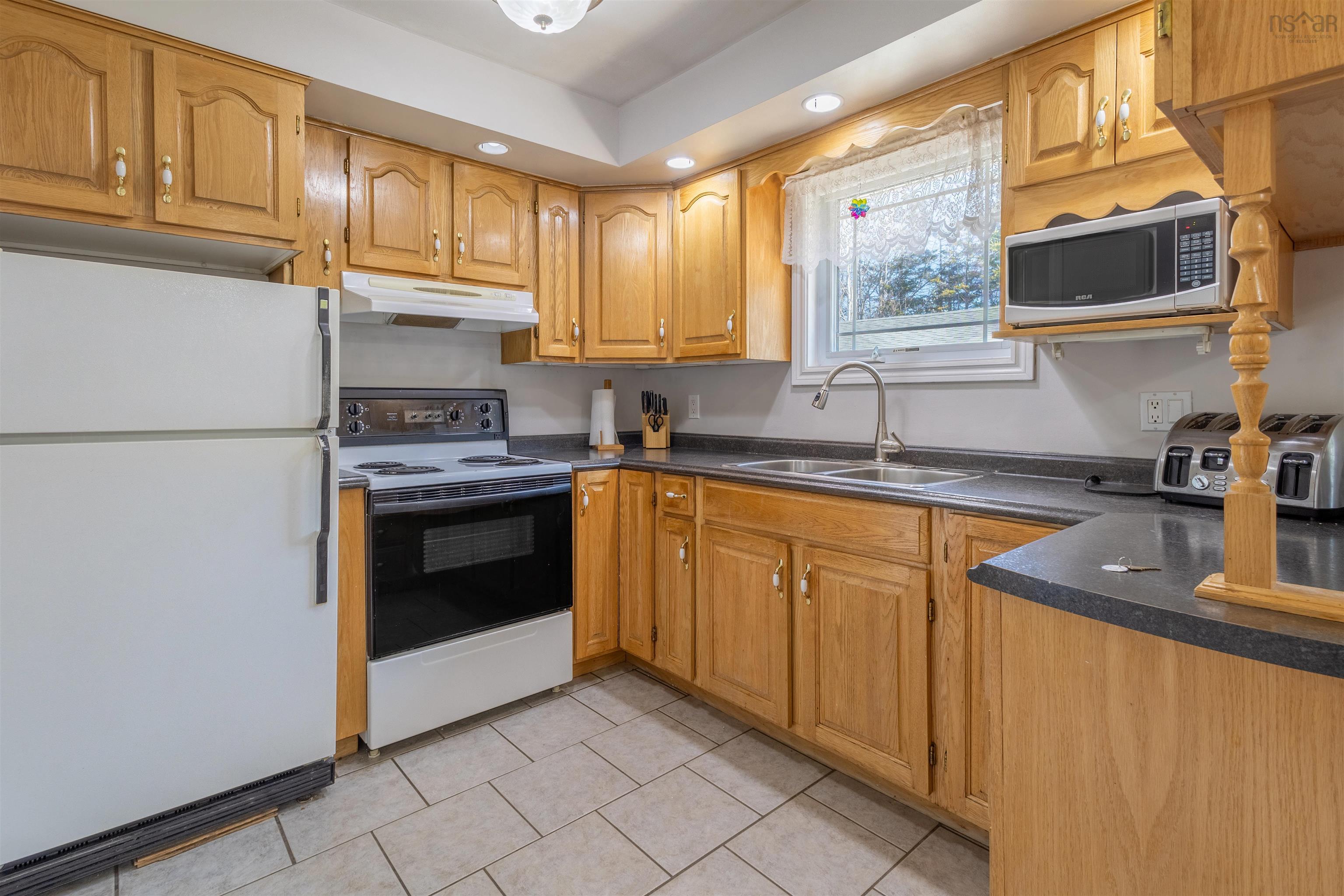 $325,000.00: 79 Floral Heights, Sydney