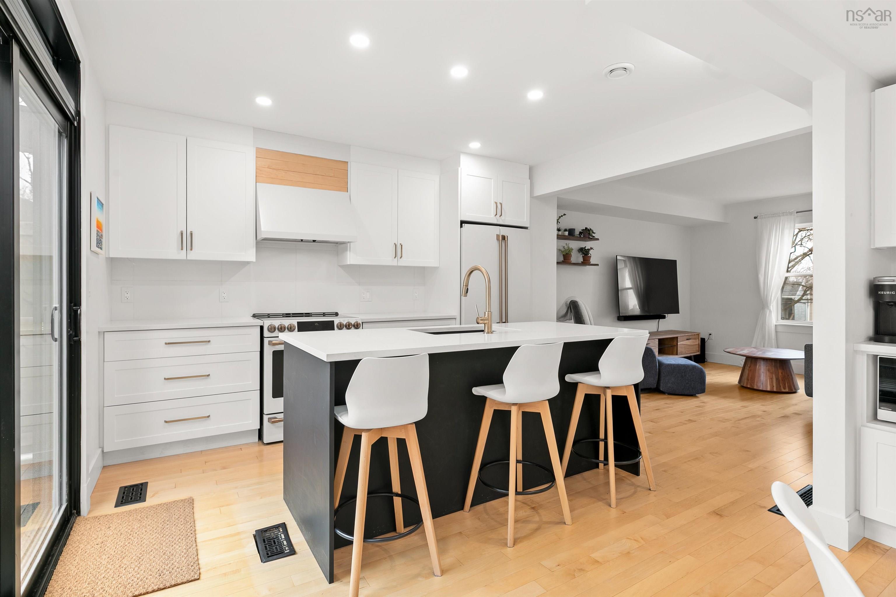 $1,195,000.00: 3320 Agricola Street, Halifax