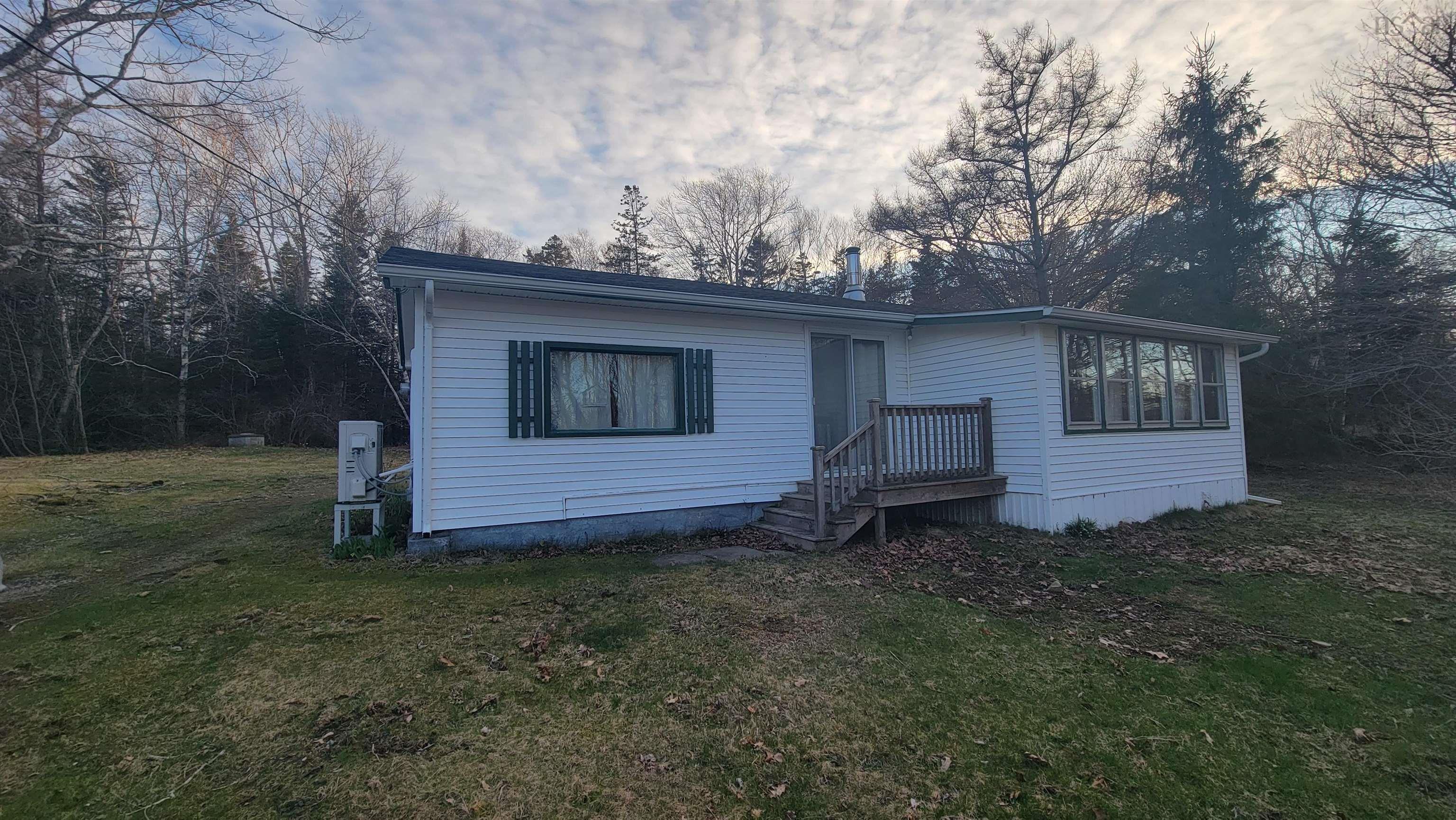 $174,900.00: 1685 Lake George Road, Lake George