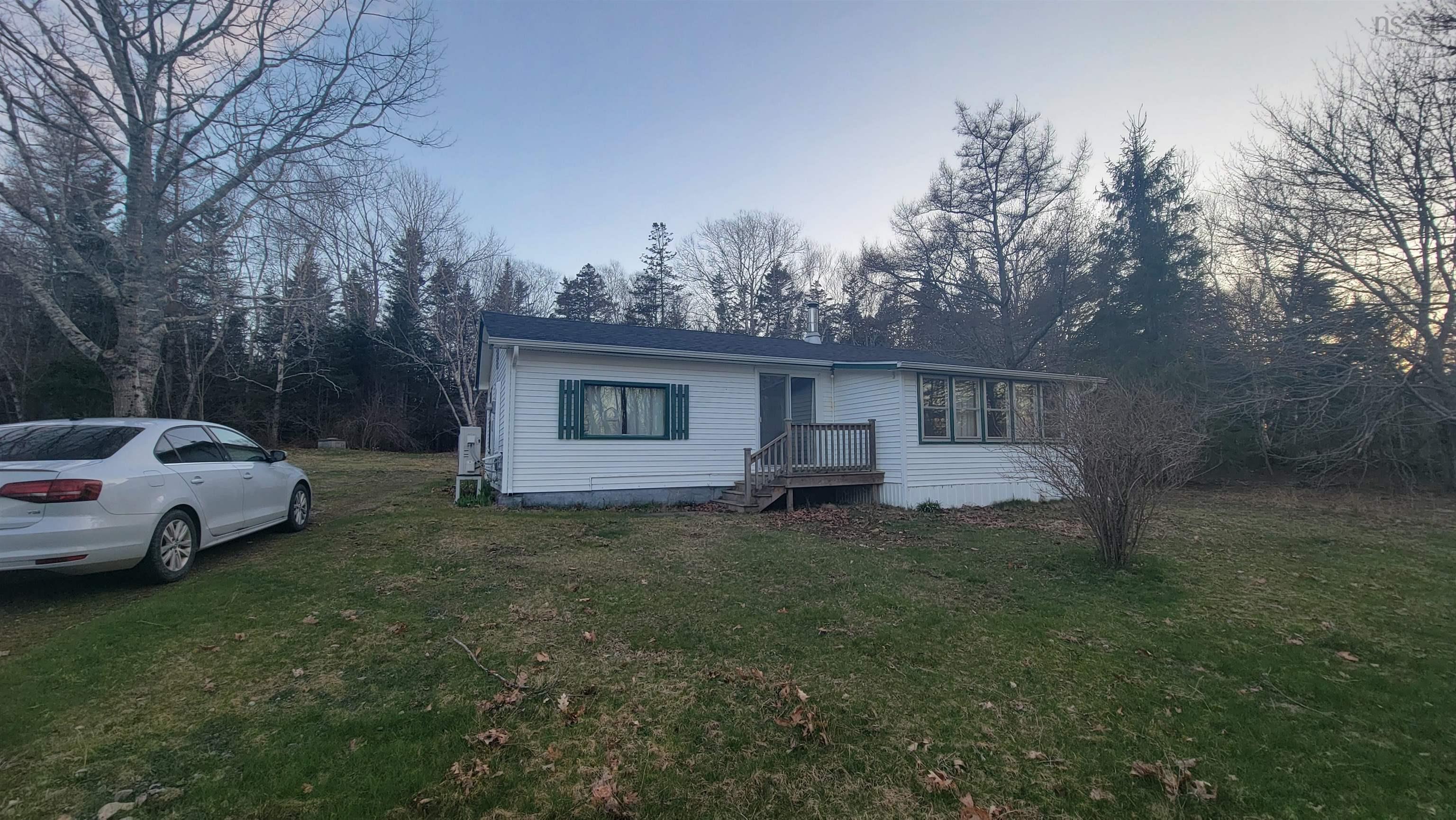 $174,900.00: 1685 Lake George Road, Lake George