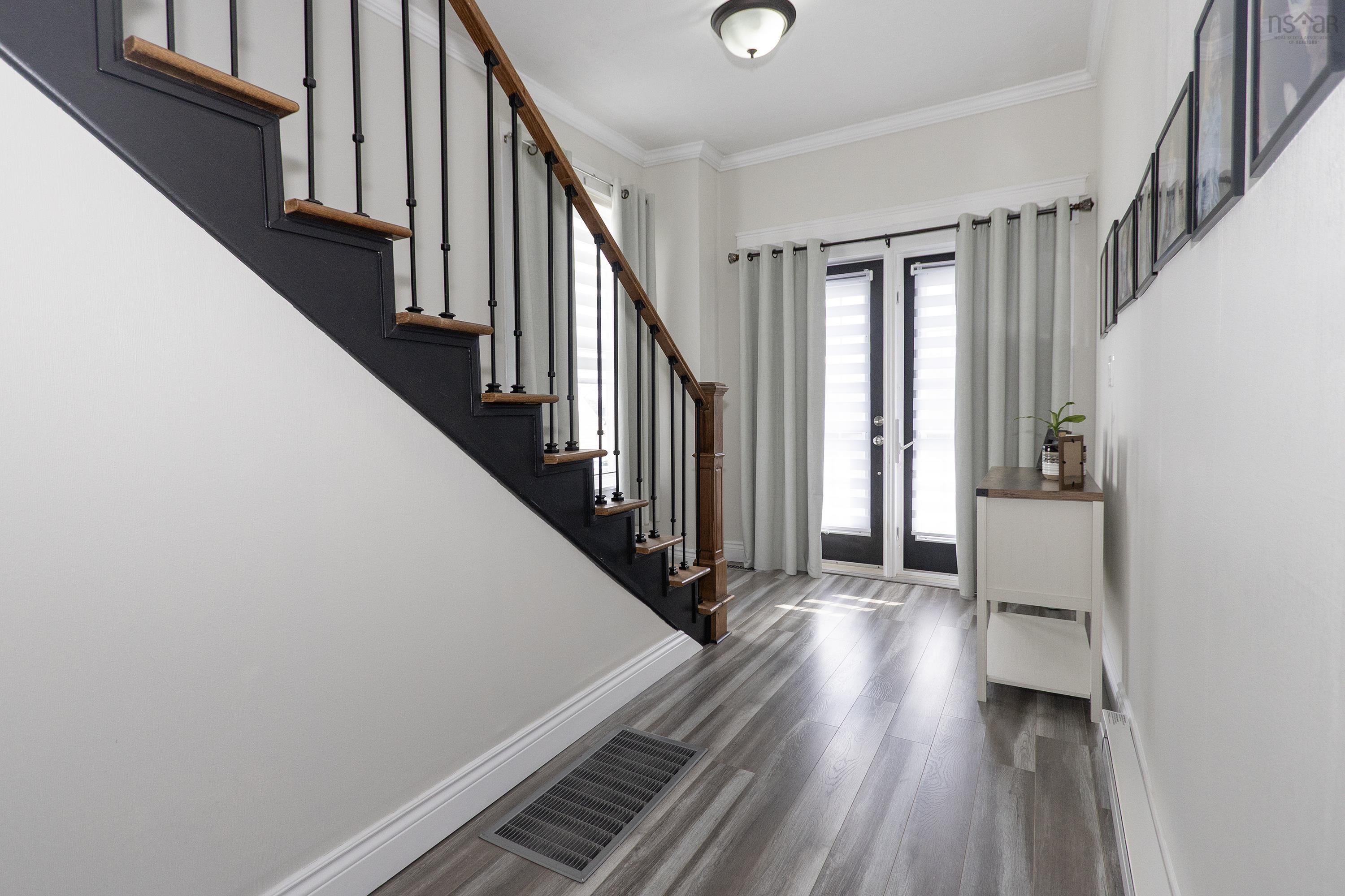 $379,900.00: 28 Westminster Avenue, Amherst