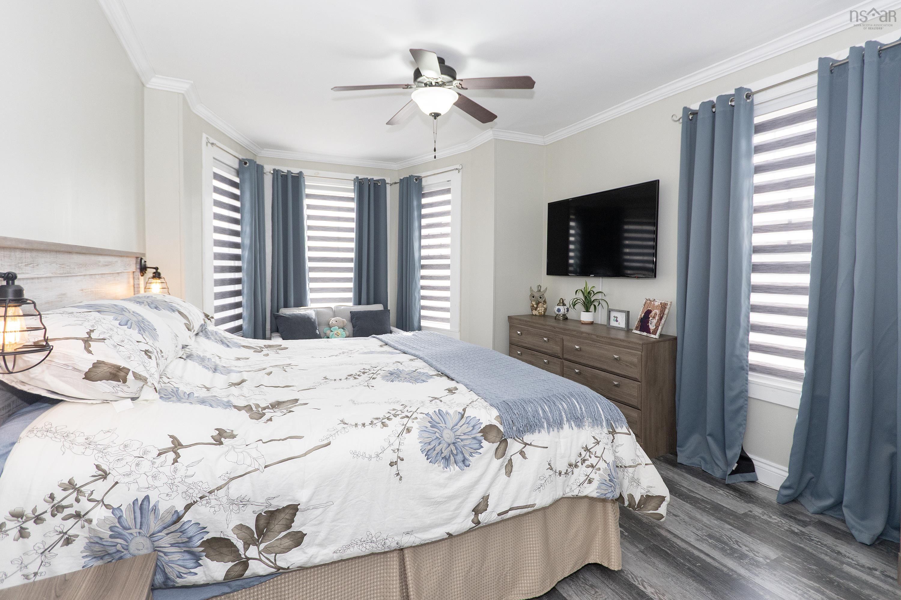 $379,900.00: 28 Westminster Avenue, Amherst