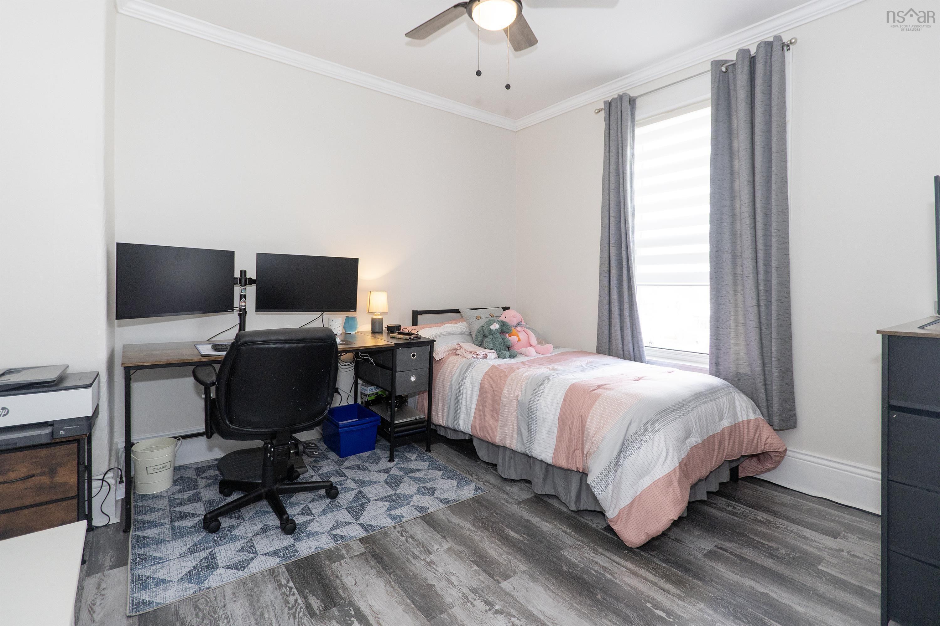 $379,900.00: 28 Westminster Avenue, Amherst