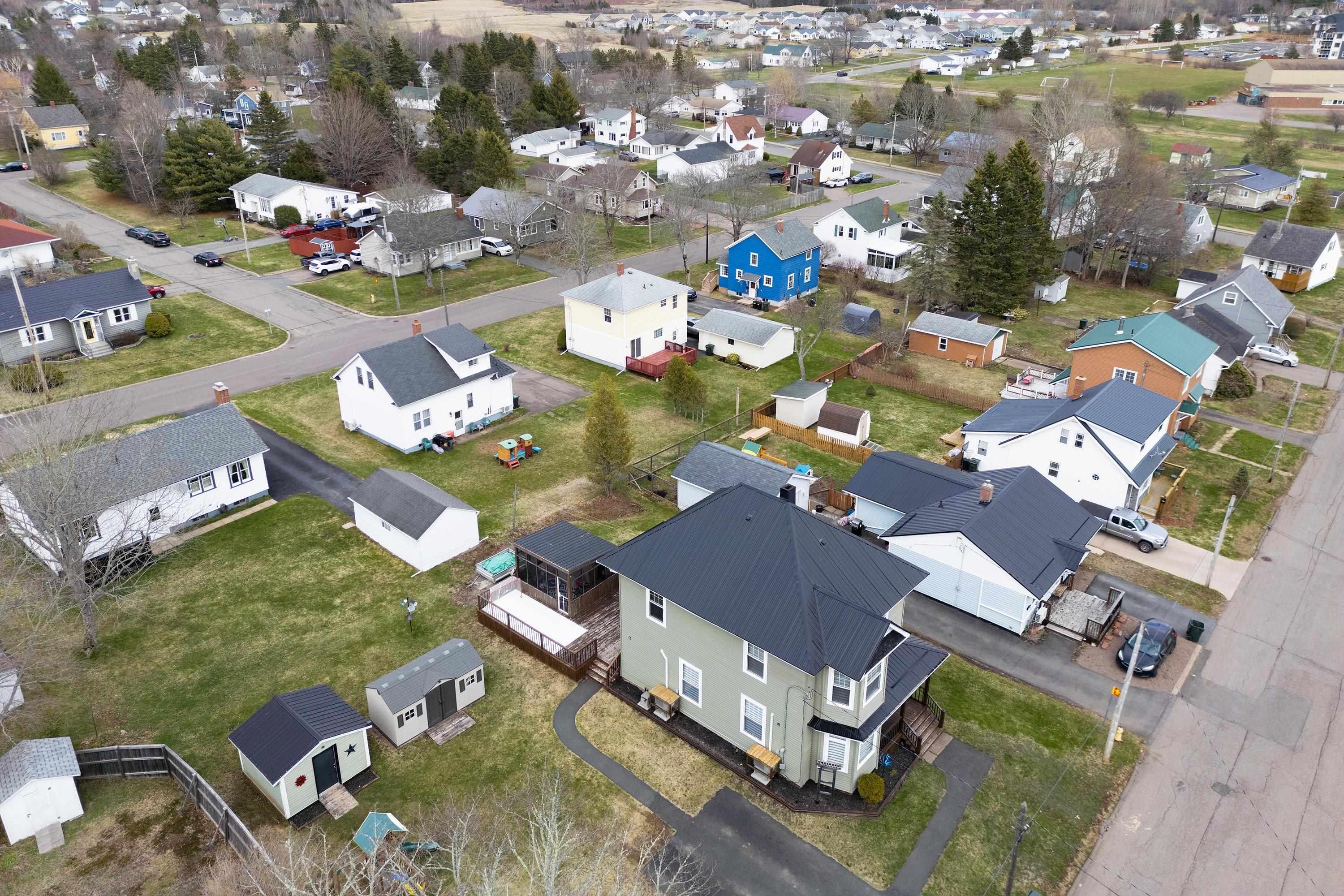 $379,900.00: 28 Westminster Avenue, Amherst