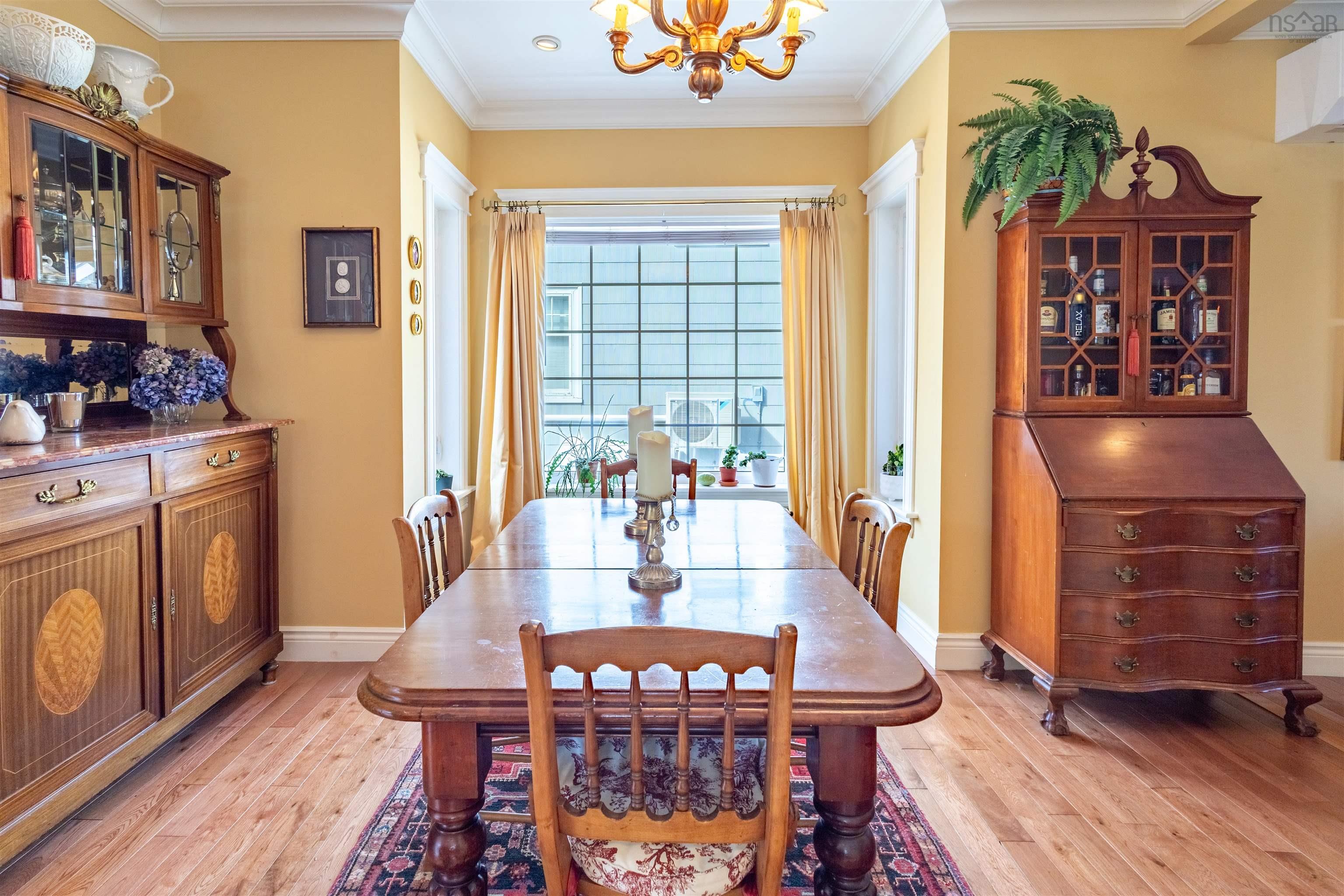 $349,000.00: 102 Crescent Street, B1S 2Z8 Street, Sydney