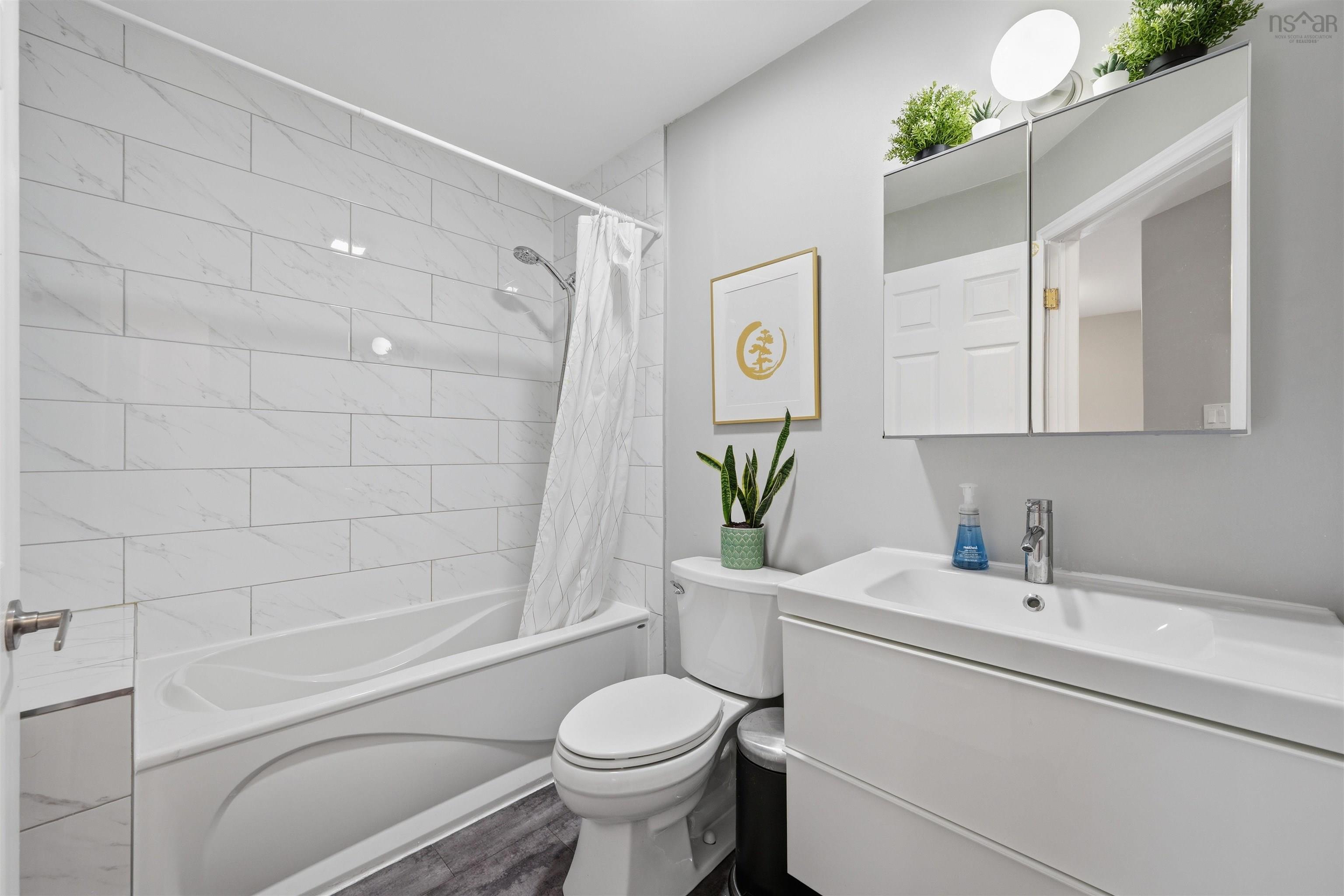 $624,900.00: 22 Glenbourne Court, Halifax