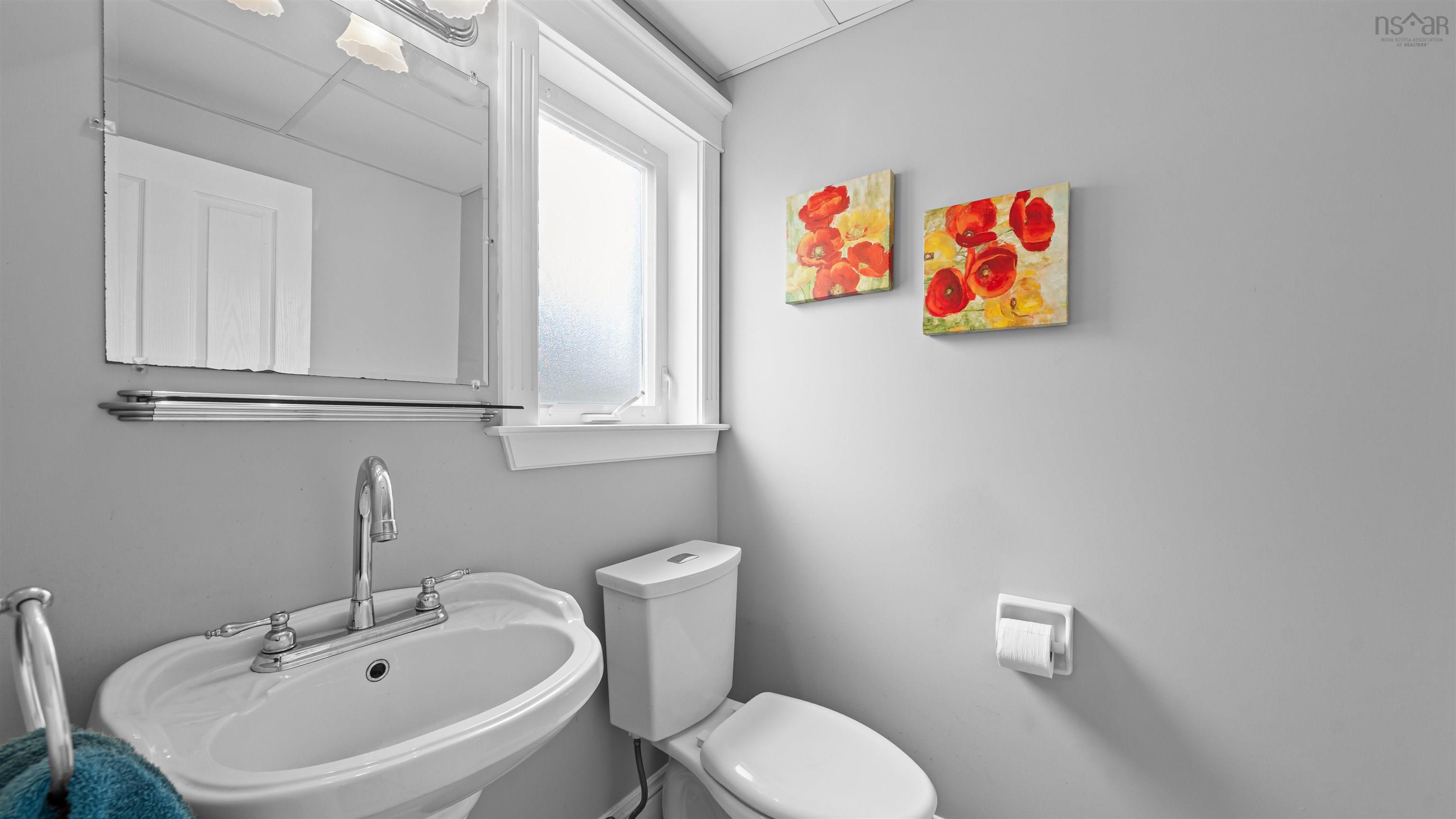 $649,000.00: 21 Summerville Drive, Sackville