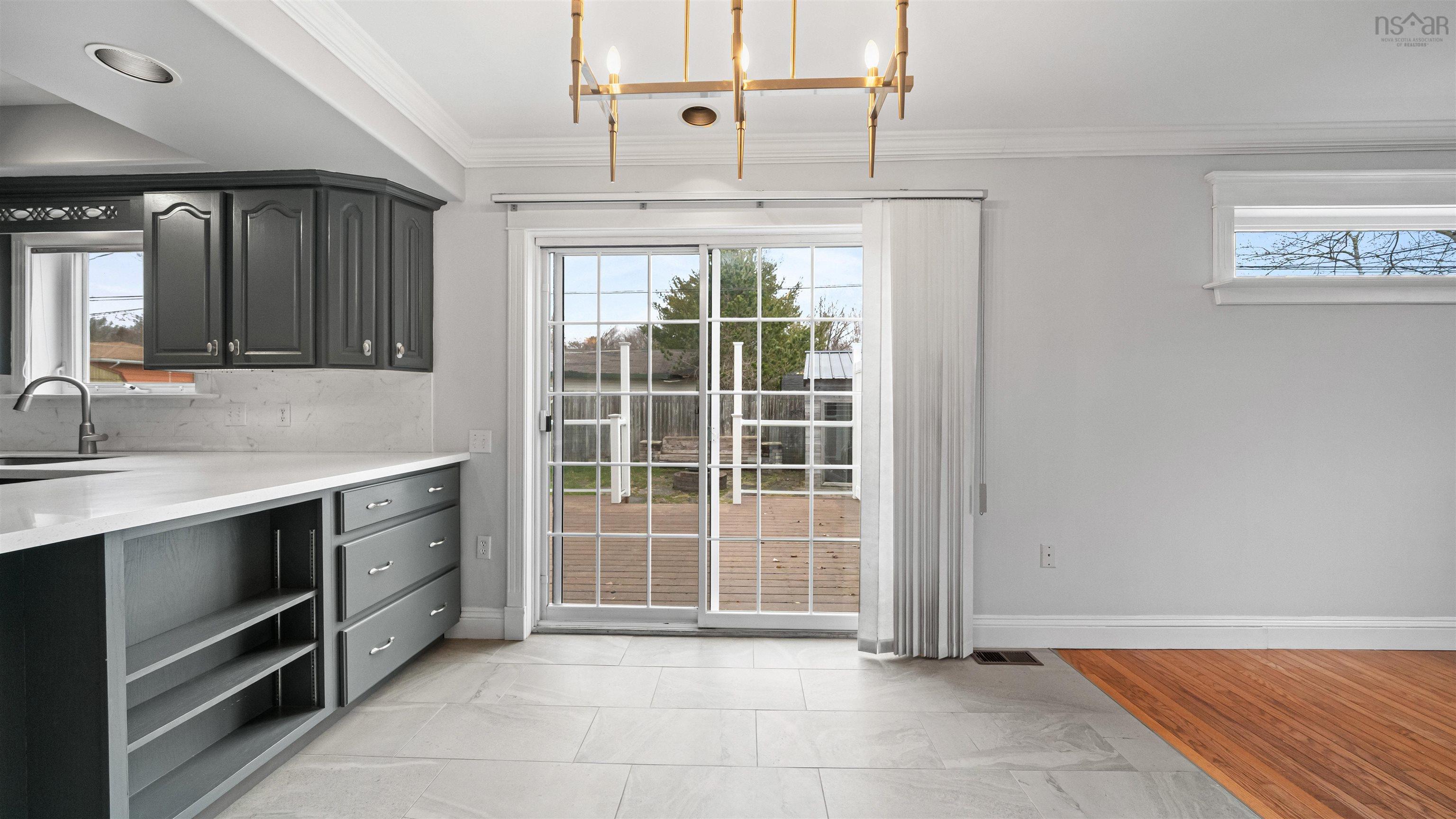 $649,000.00: 21 Summerville Drive, Sackville