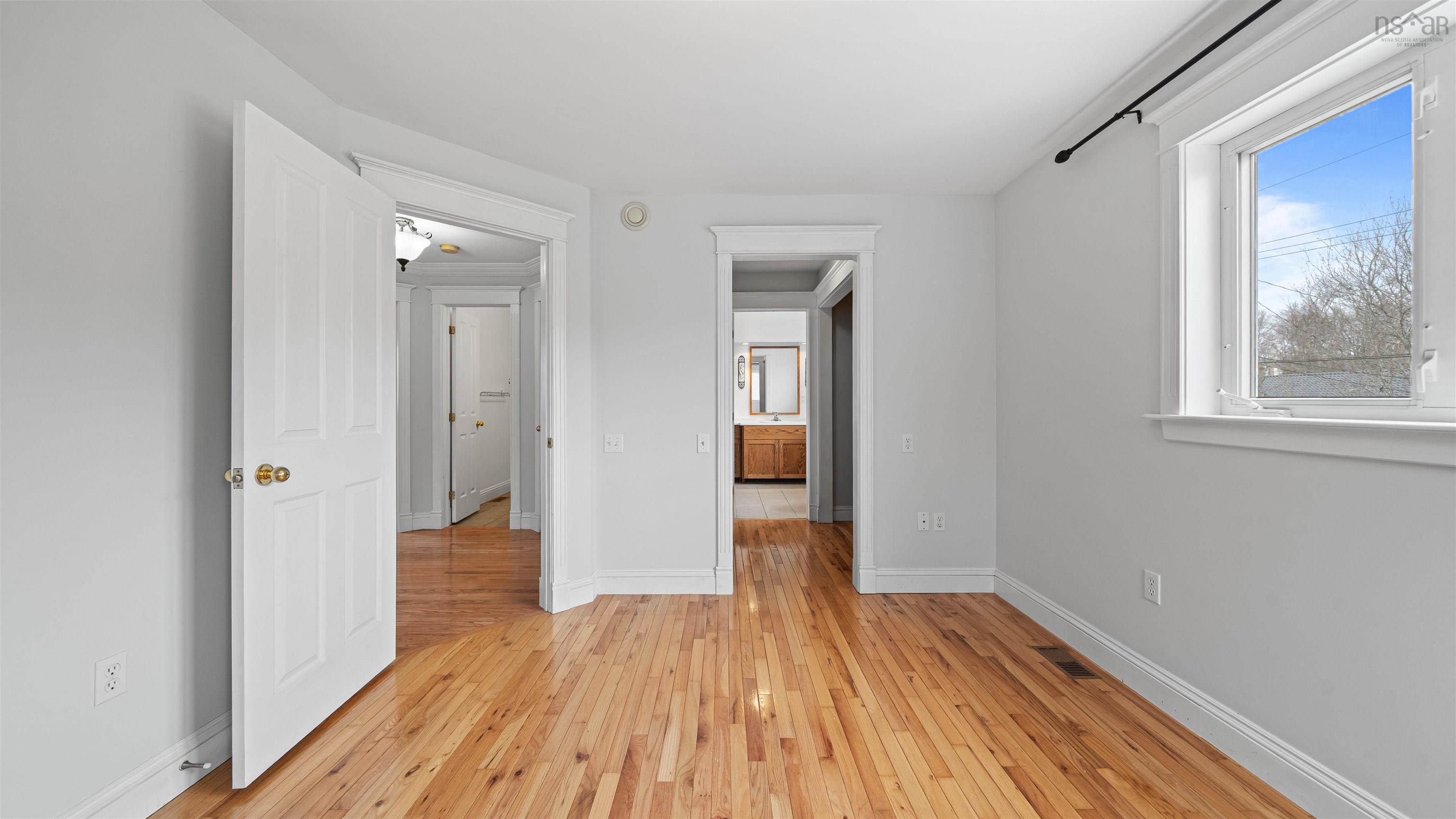 $649,000.00: 21 Summerville Drive, Sackville