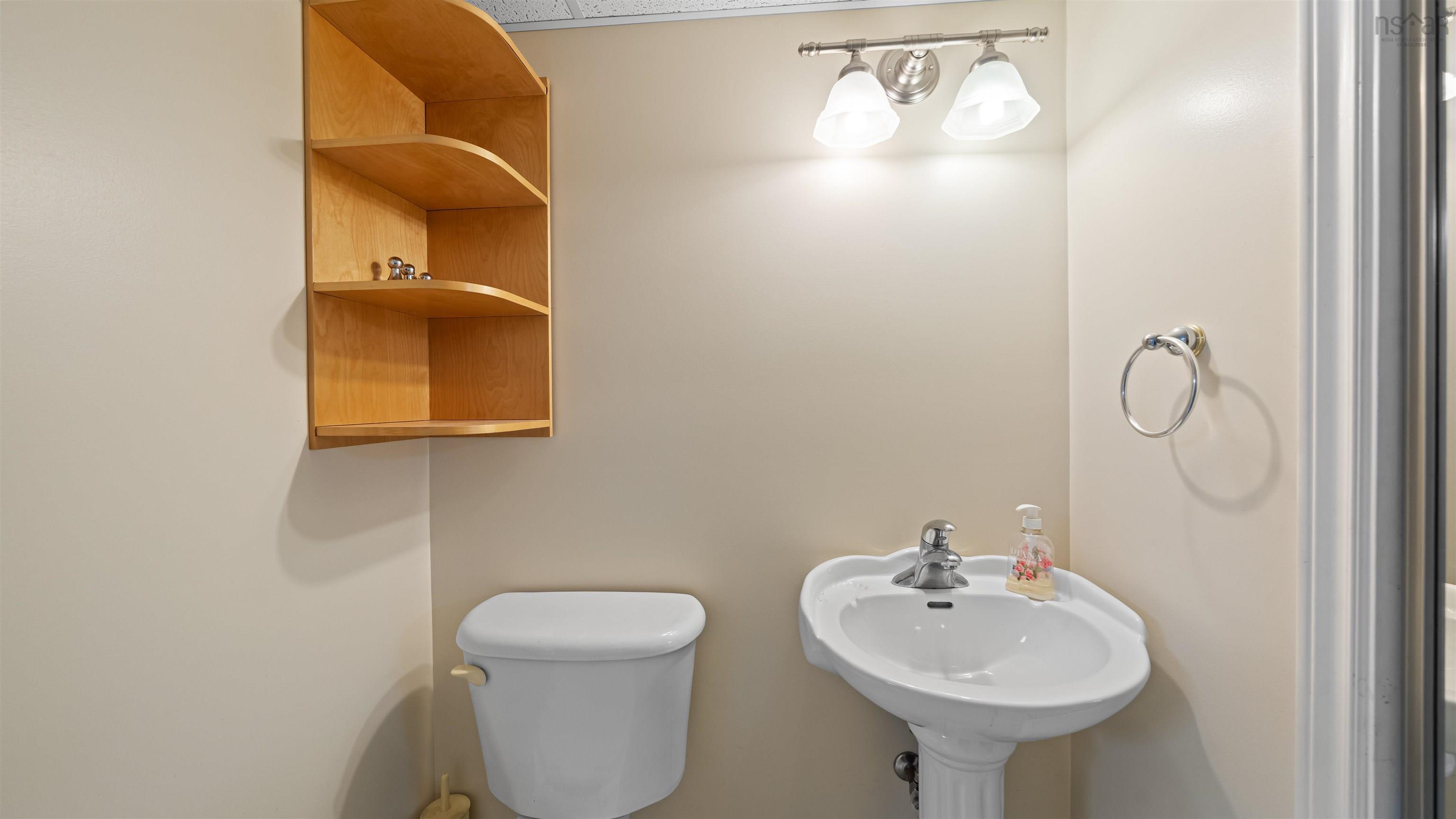 $649,000.00: 21 Summerville Drive, Sackville