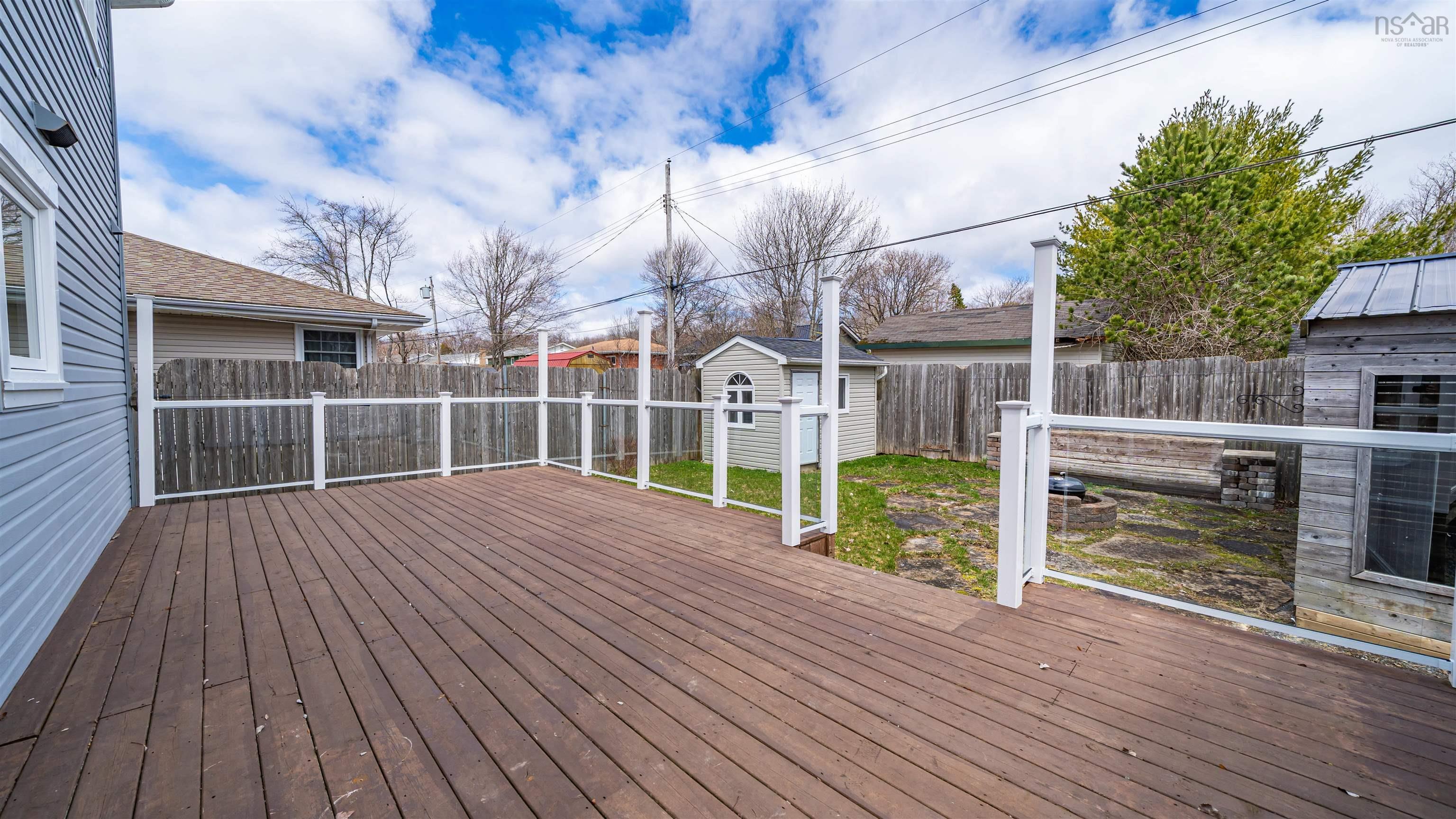 $649,000.00: 21 Summerville Drive, Sackville