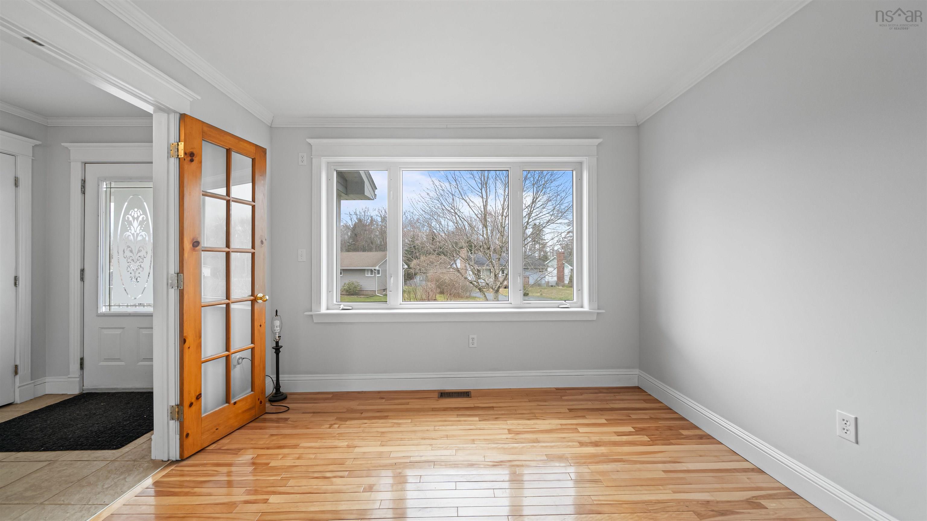 $649,000.00: 21 Summerville Drive, Sackville