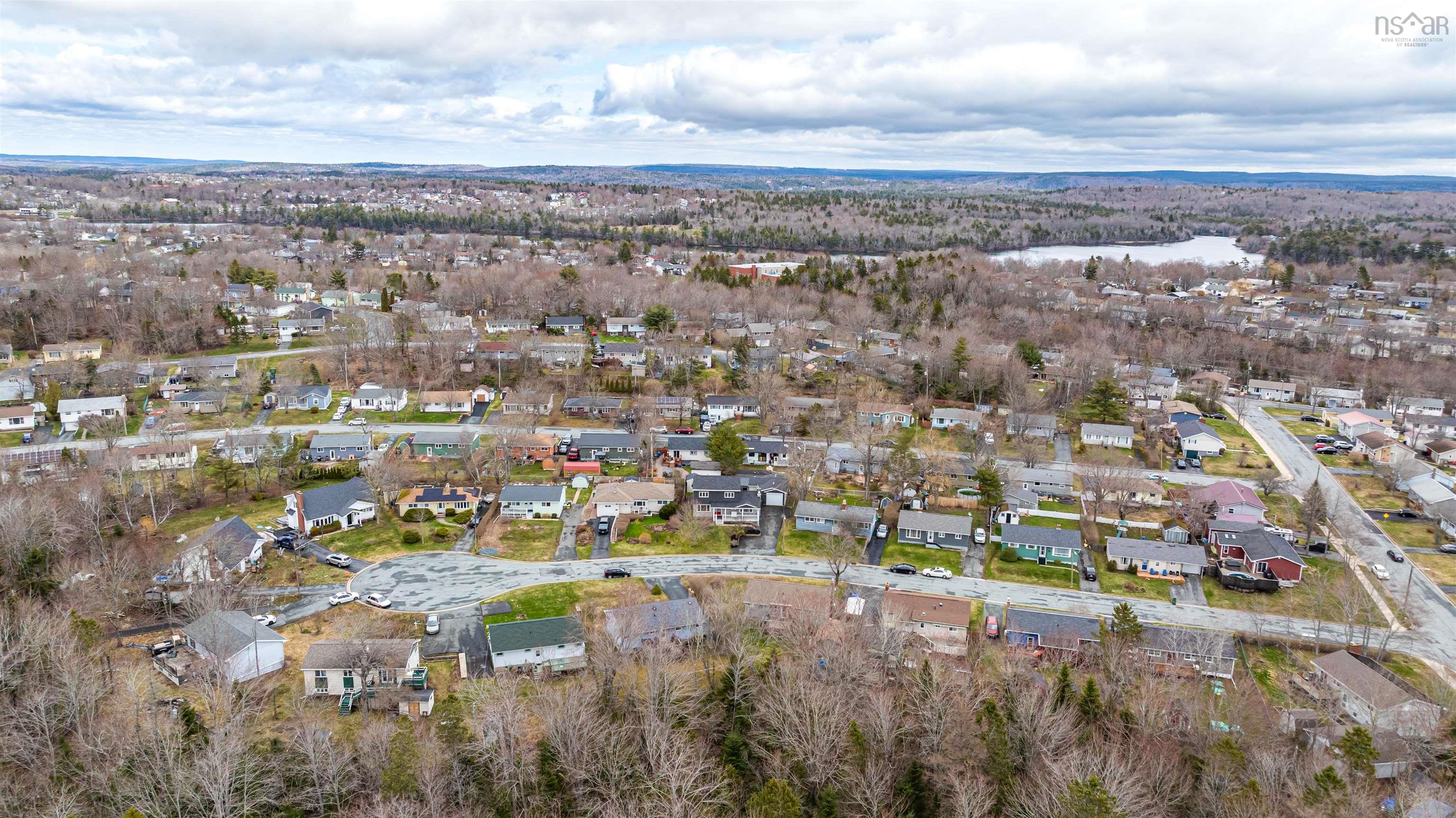 $649,000.00: 21 Summerville Drive, Sackville