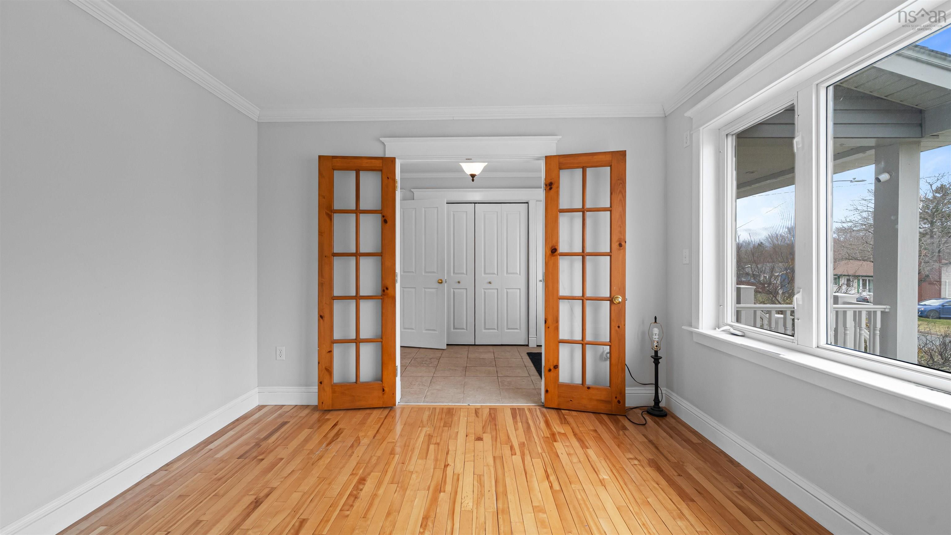 $649,000.00: 21 Summerville Drive, Sackville