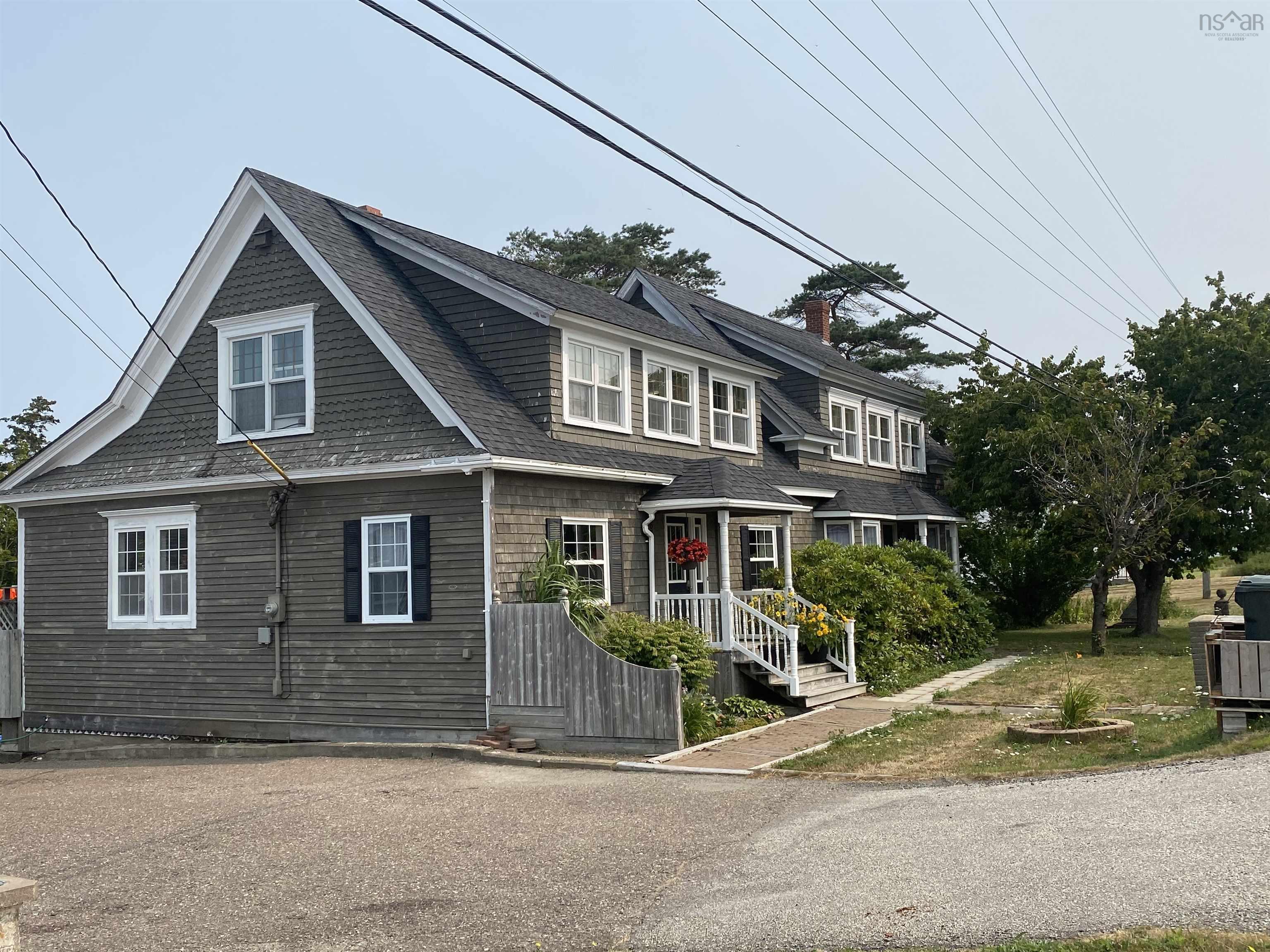 $569,000.00: 6777 Hwy 101, Gilberts Cove