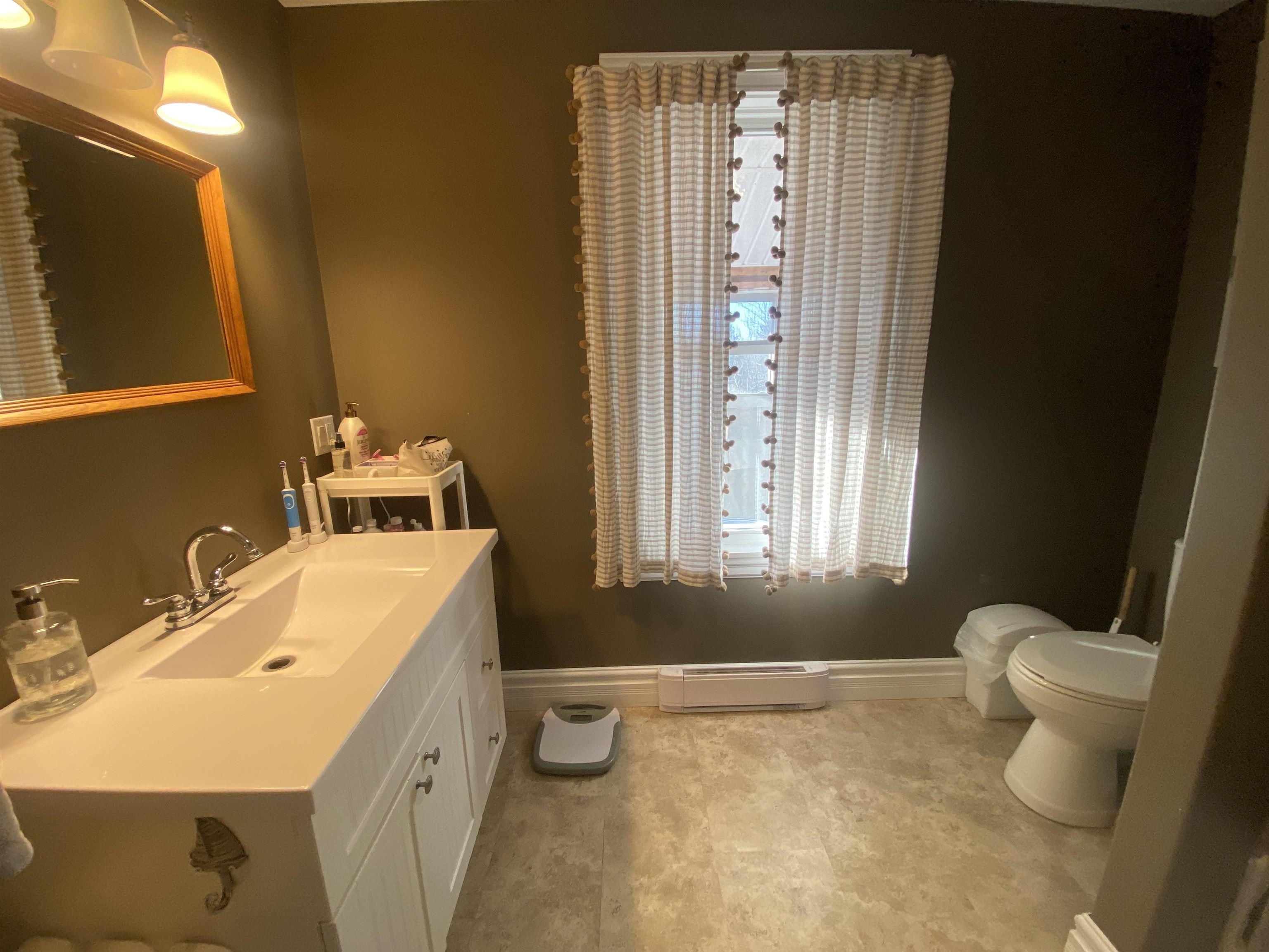 $569,000.00: 6777 Hwy 101, Gilberts Cove