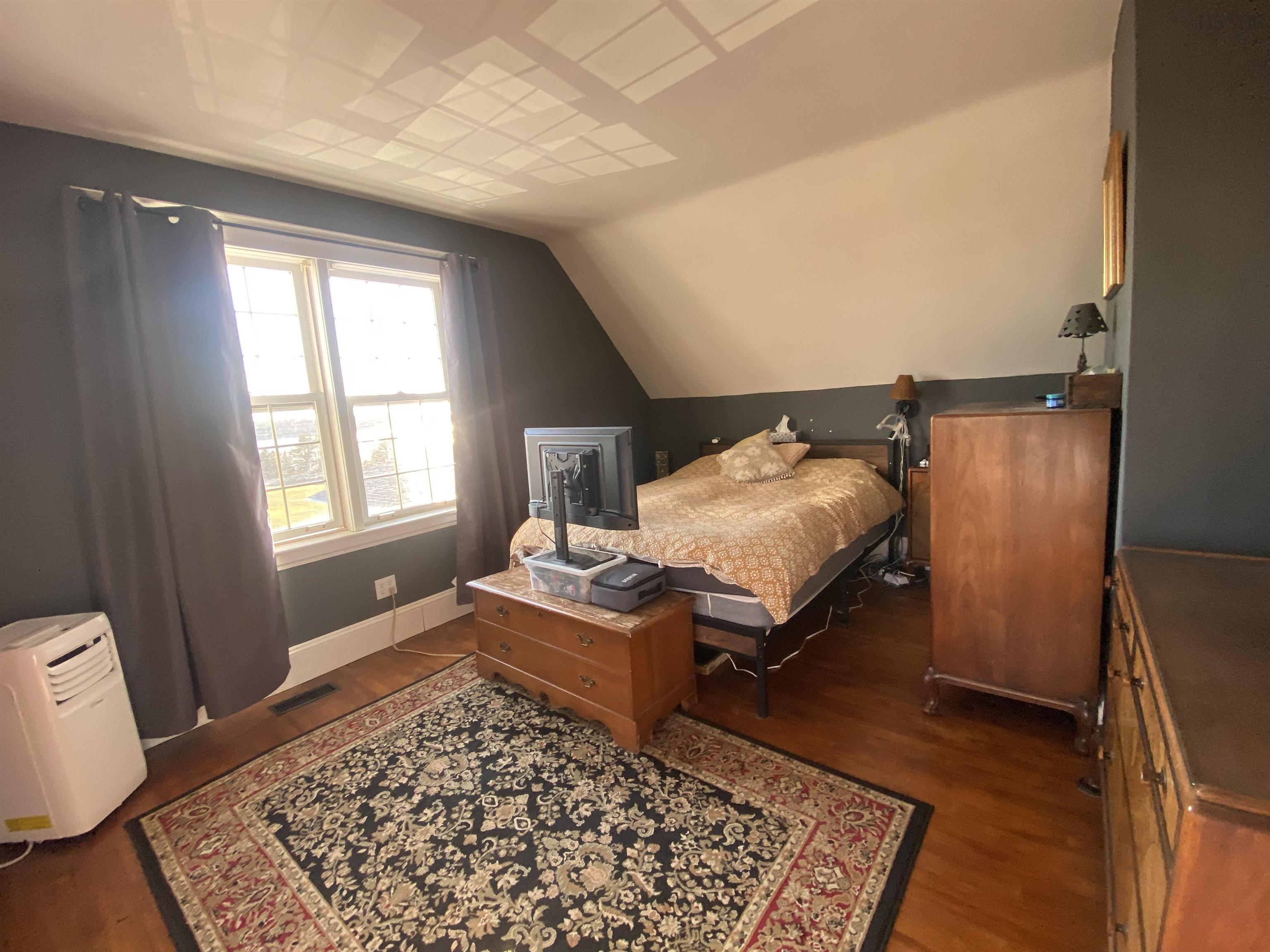 $569,000.00: 6777 Hwy 101, Gilberts Cove