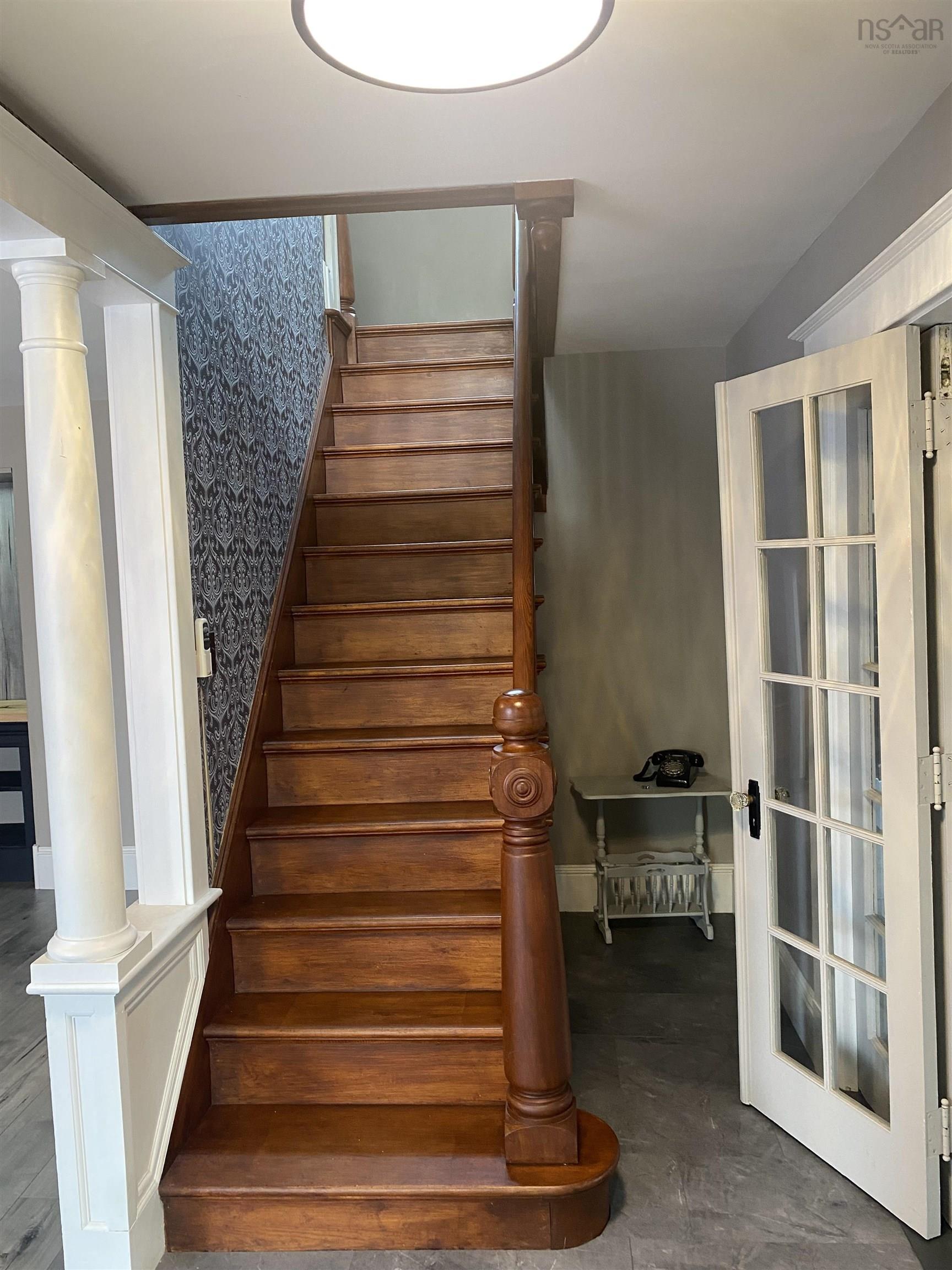 $569,000.00: 6777 Hwy 101, Gilberts Cove