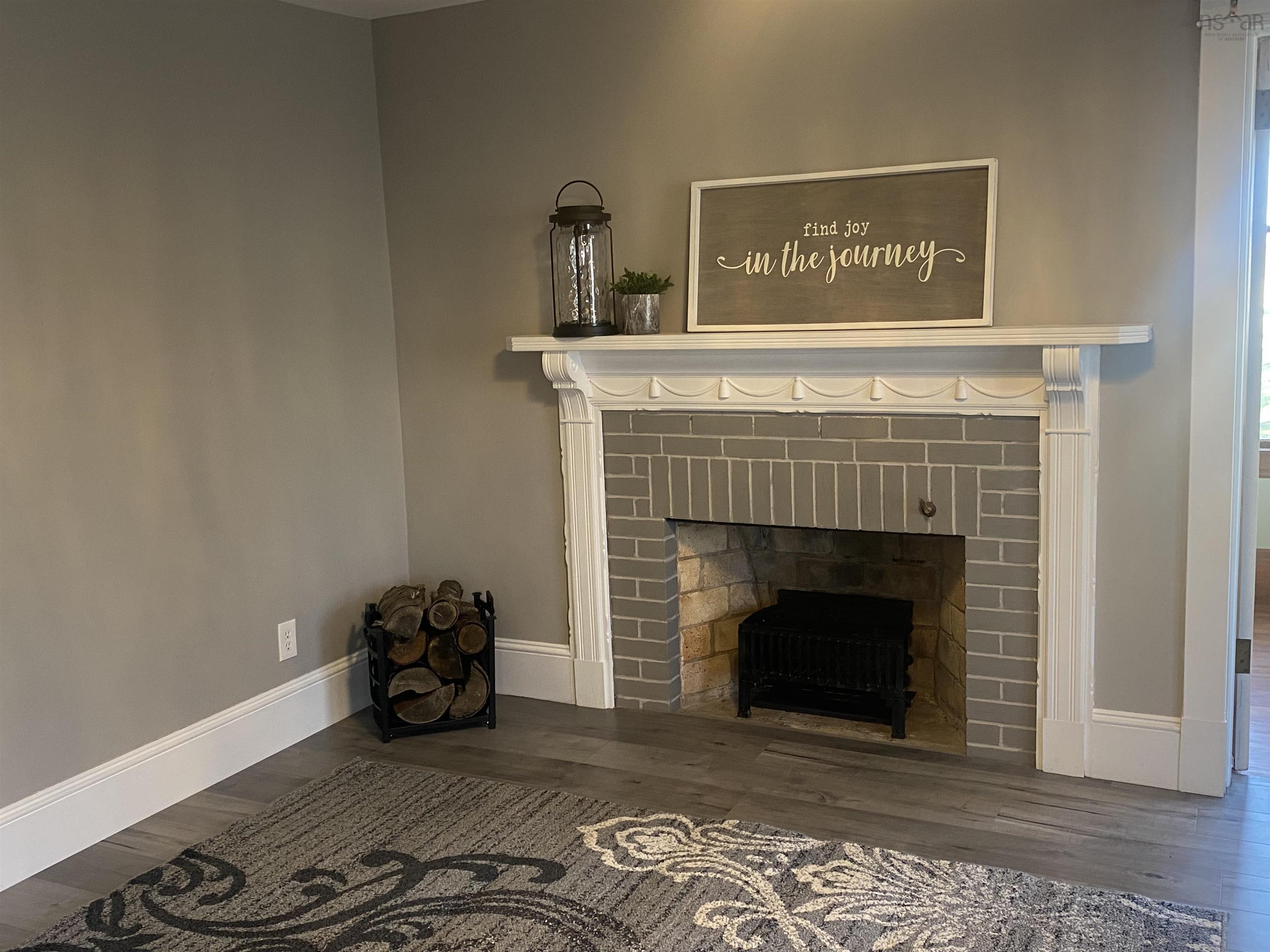 $569,000.00: 6777 Hwy 101, Gilberts Cove