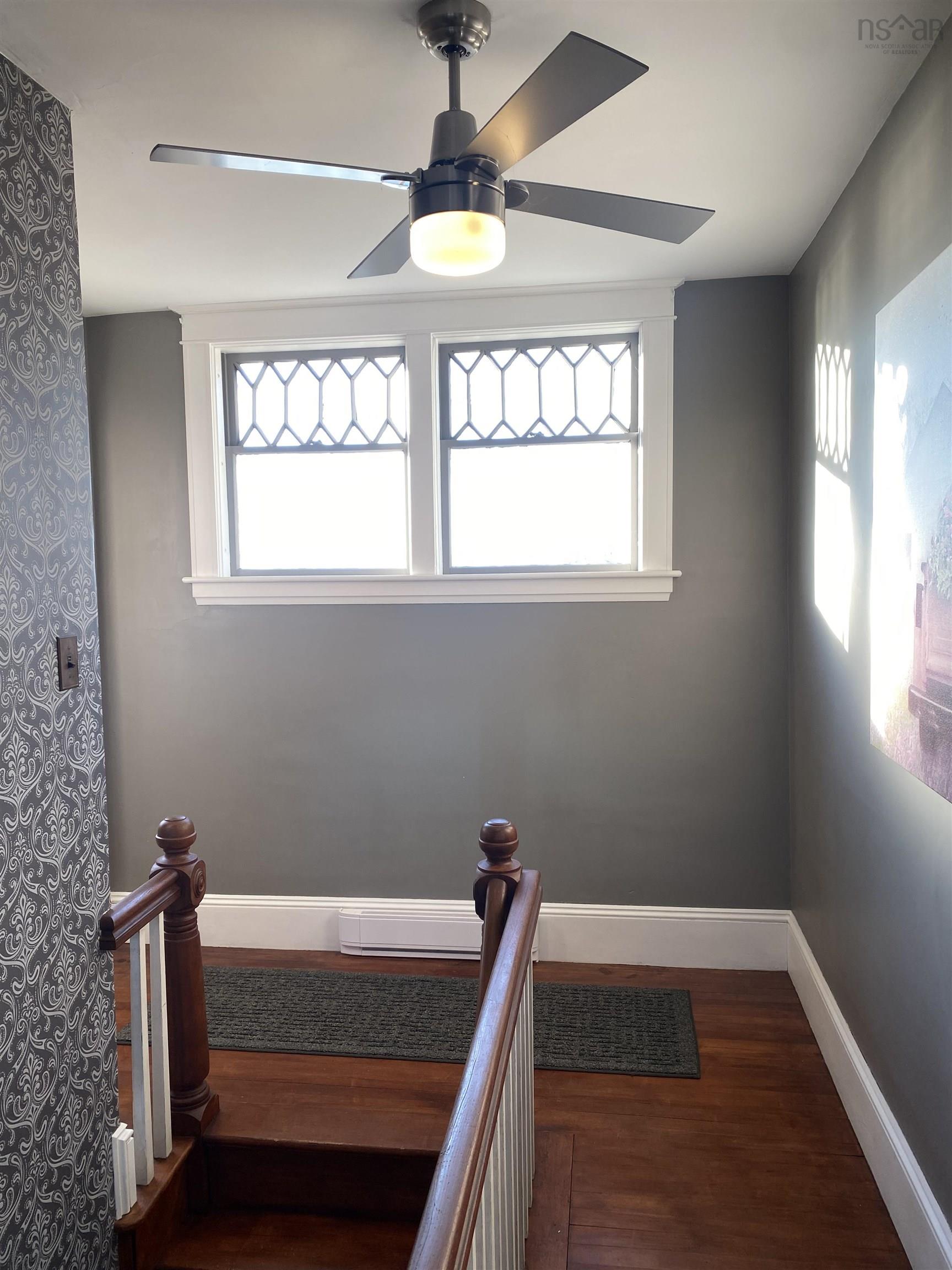 $569,000.00: 6777 Hwy 101, Gilberts Cove