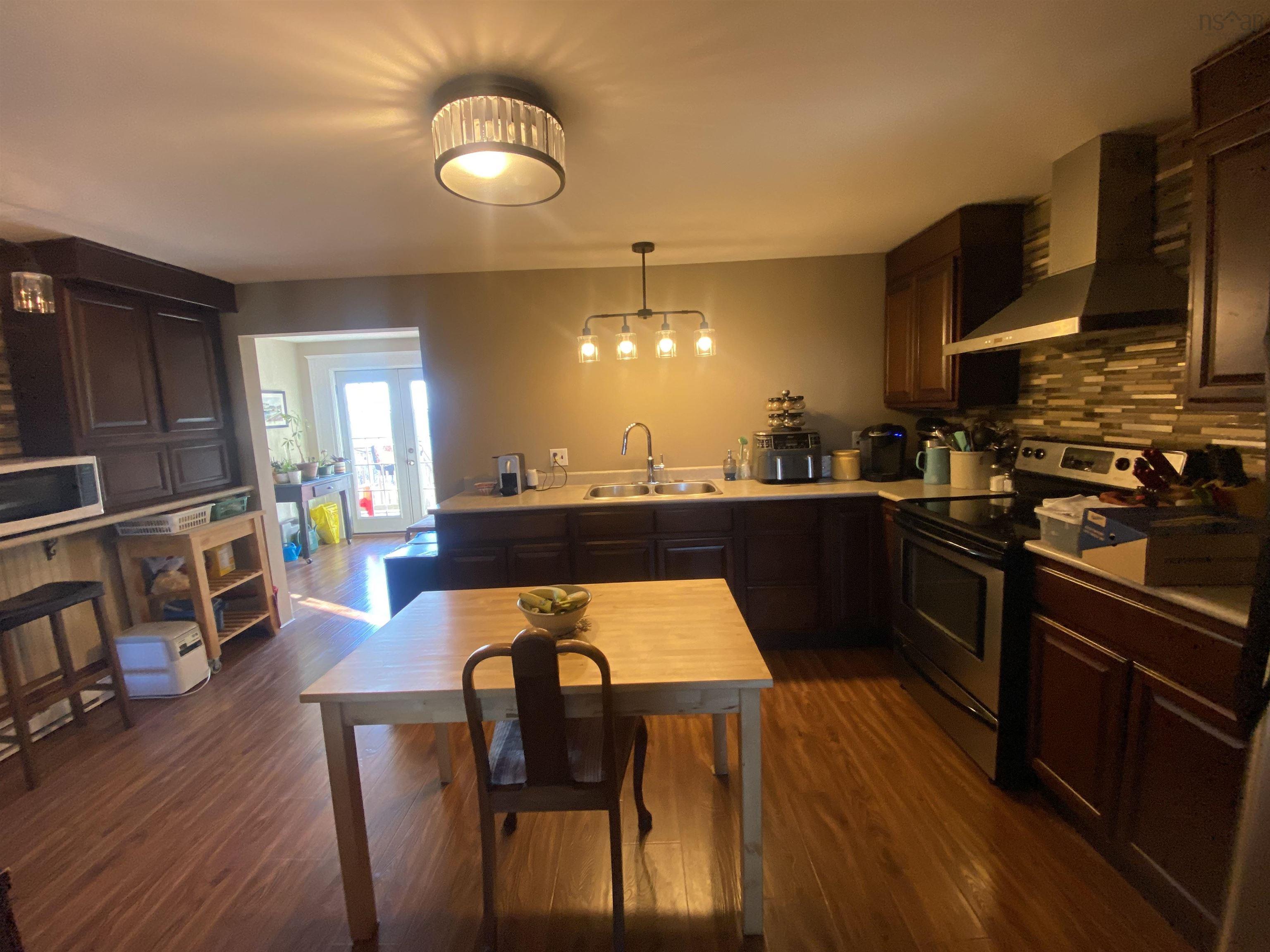 $569,000.00: 6777 Hwy 101, Gilberts Cove