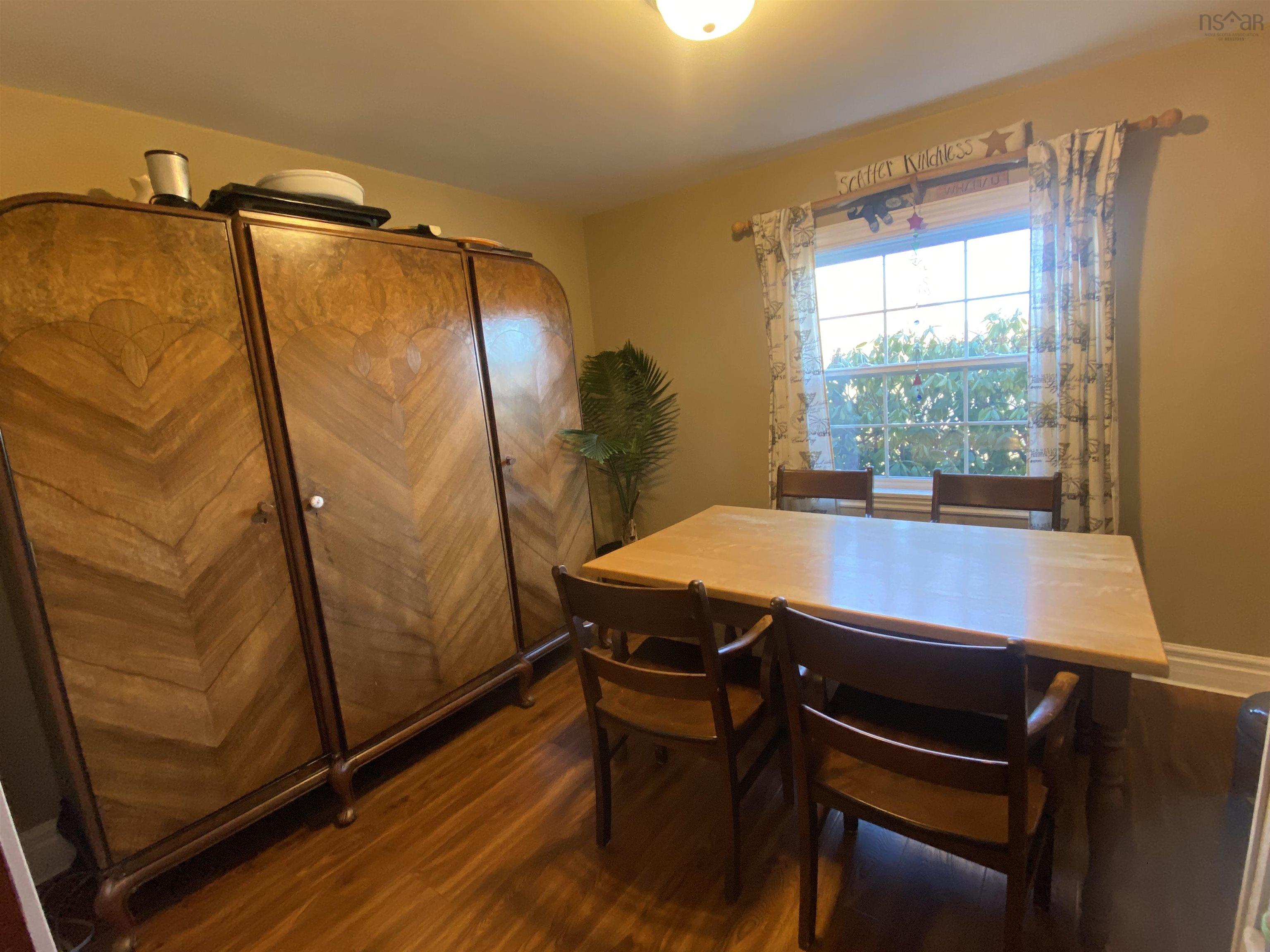 $569,000.00: 6777 Hwy 101, Gilberts Cove