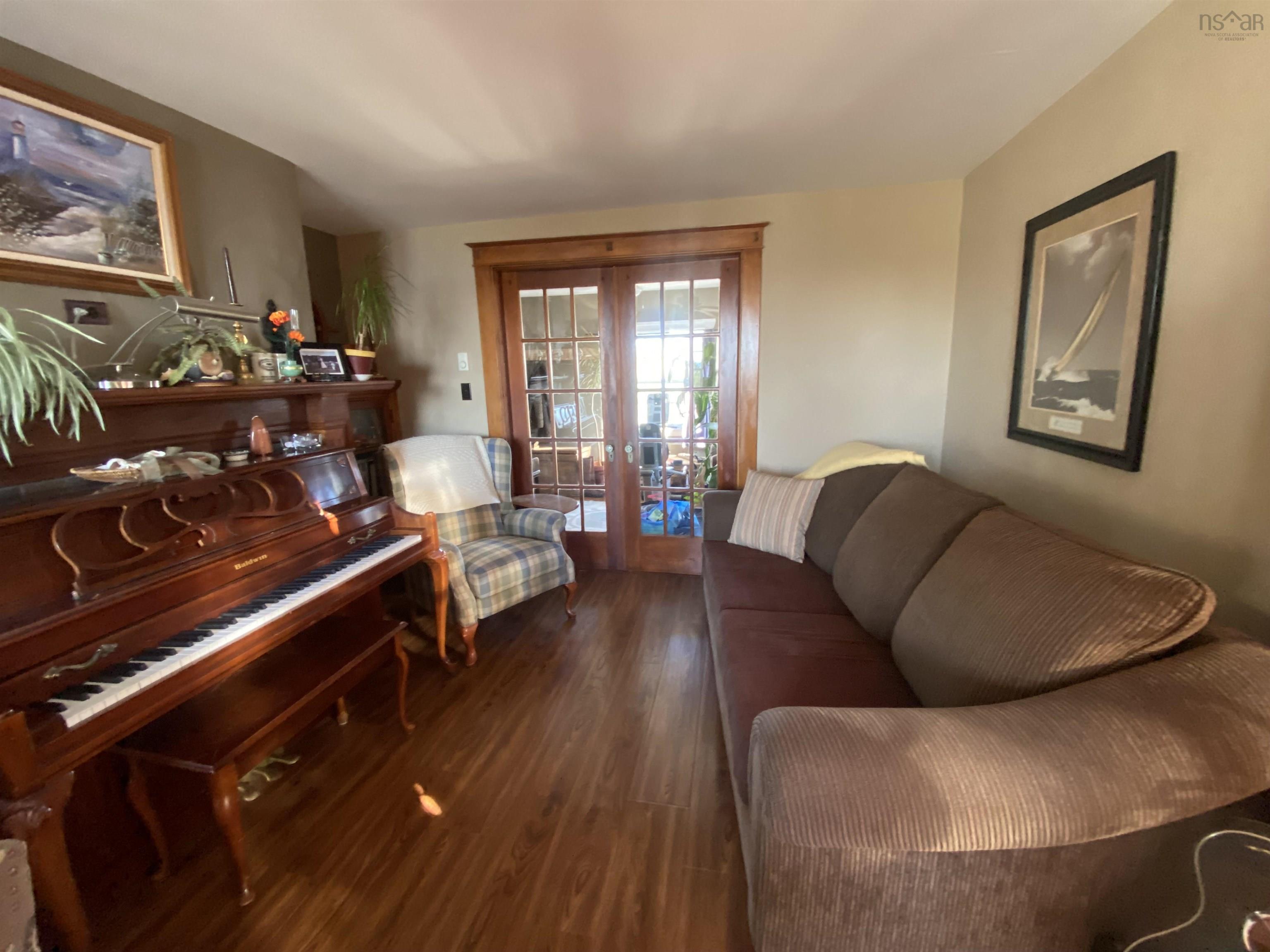 $569,000.00: 6777 Hwy 101, Gilberts Cove